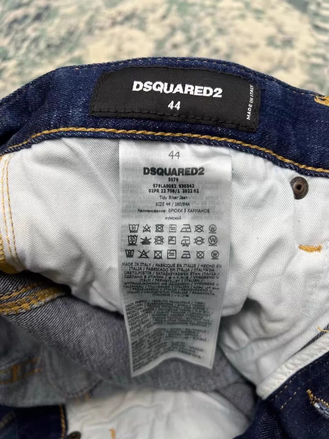 Dsquared2 Blue Denim Jeans with Paint Splatter and 'ICON' Print Size US 28 / EU 44 - 9 Thumbnail