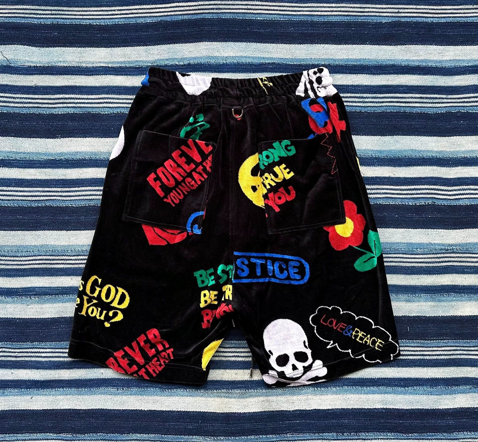 Mastermind Japan Black Graphic Print Shorts with Drawstring - Size 30 Size US 30 / EU 46 - 2 Thumbnail