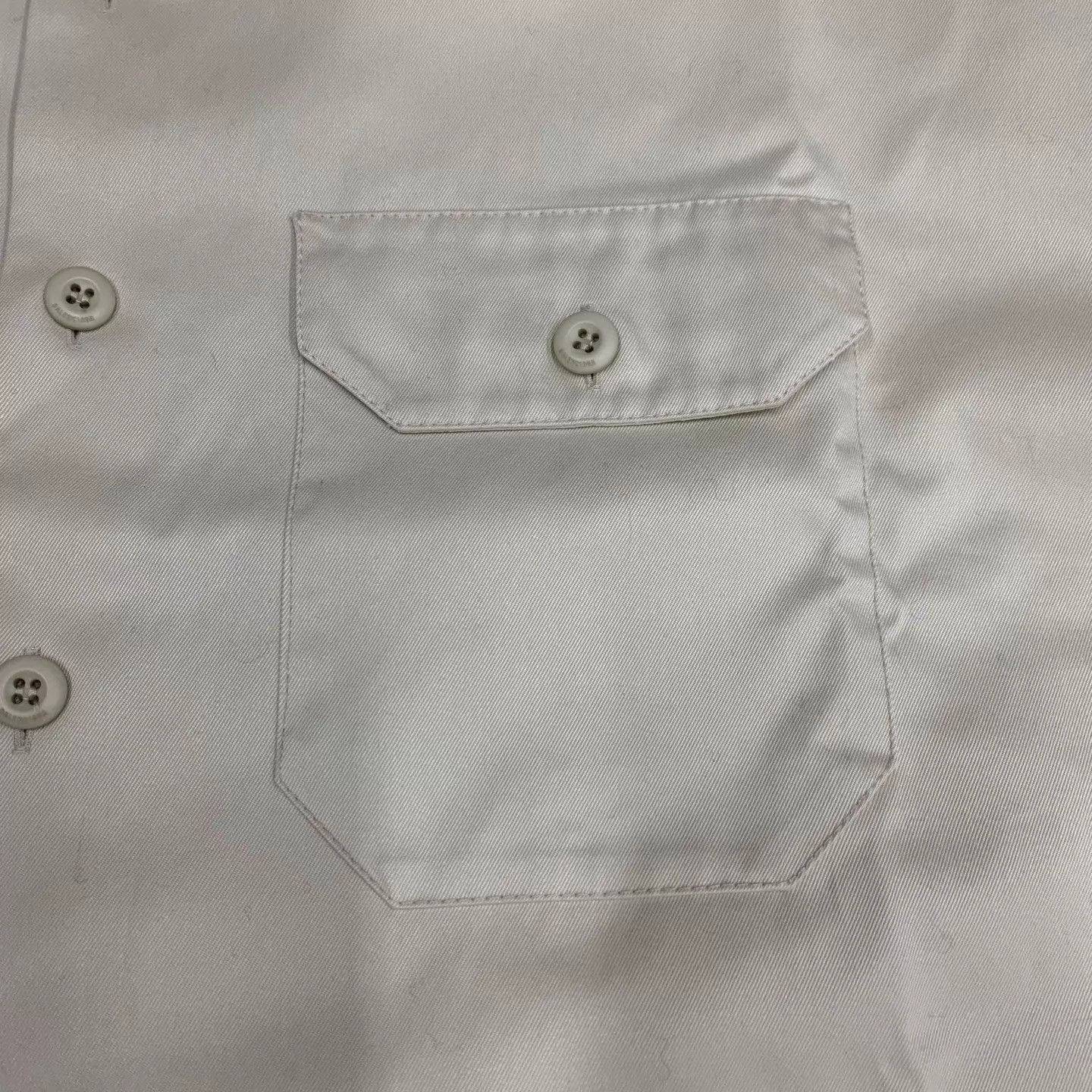 Balenciaga White Short Sleeve Button-Up Shirt with Chest Pocket Size US L / EU 52-54 / 3 - 8 Thumbnail