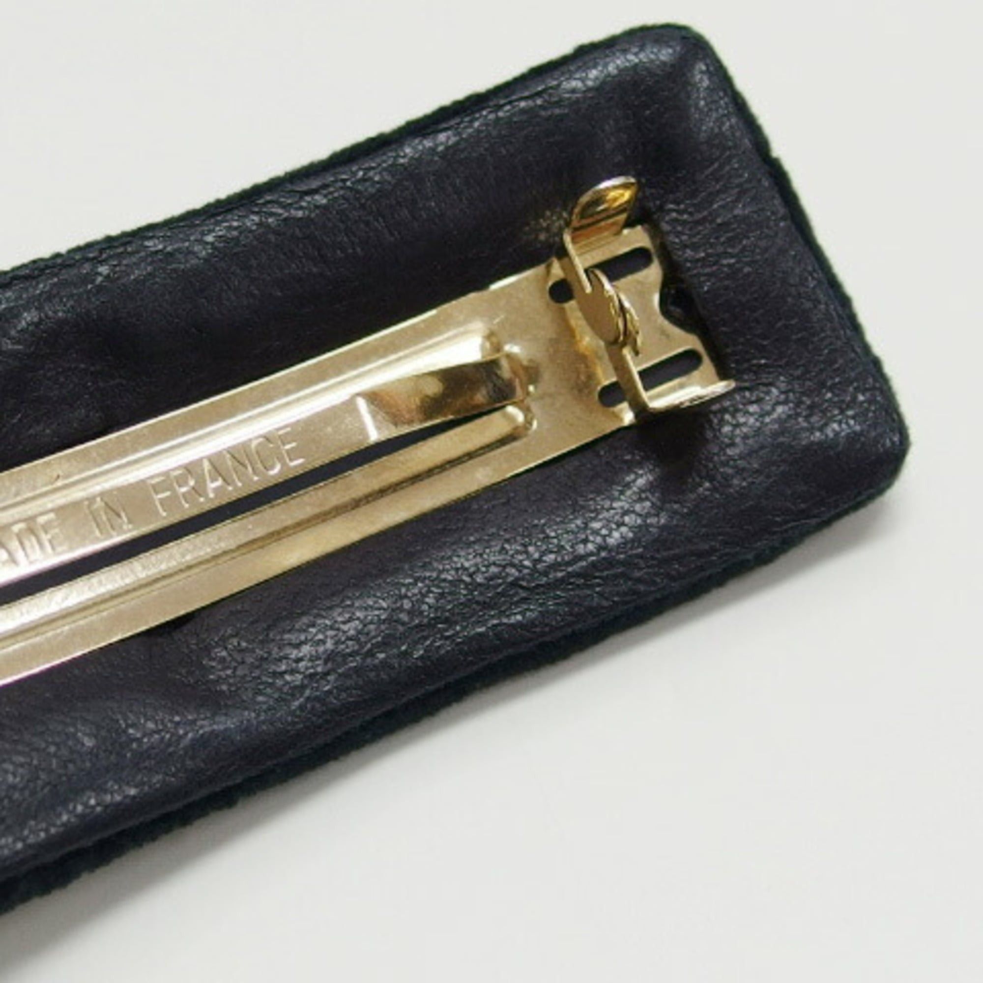 Chanel Chanel Turnlock Coco Mark Velour Barrette, Black Size ONE SIZE - 11 Thumbnail