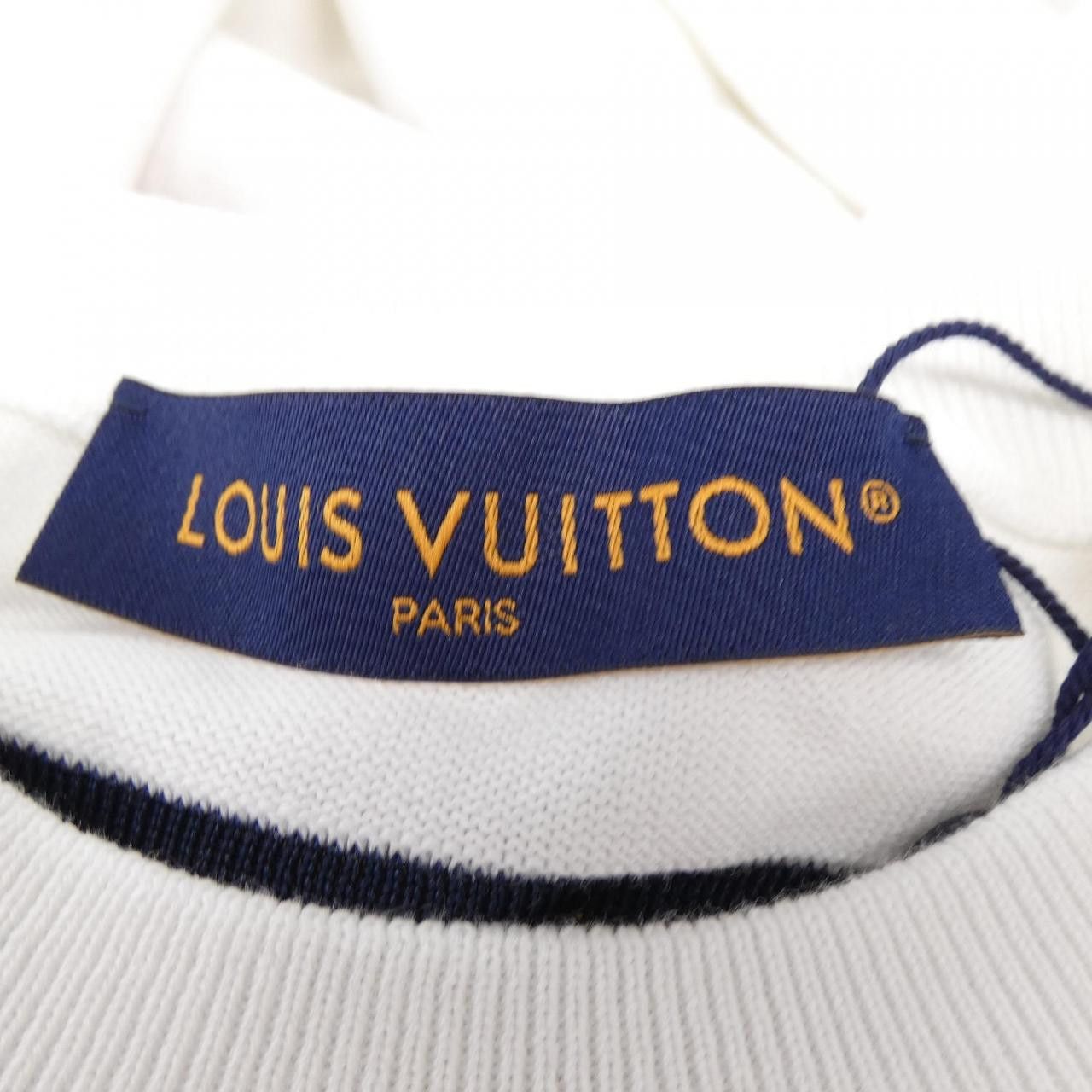 Louis Vuitton Louis Vuitton Louis Vuitton Cotton Short Sleeve Crew Neck Knit Textile Tops HPN30WHA0 DUTY FREE for USA Size ONE SIZE - 4 Thumbnail