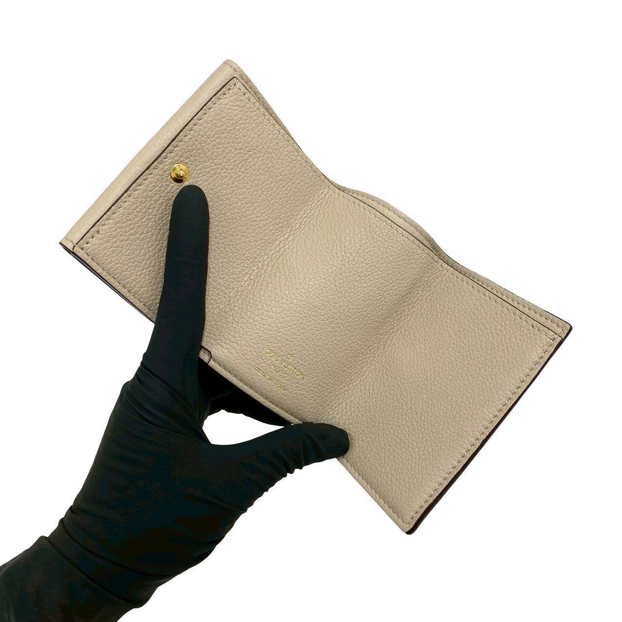 Louis Vuitton Louis Vuitton Louis Vuitton Portefeuille Lock Mini Wallet Leather Short Wallet DUTY FREE for USA Size ONE SIZE - 8 Thumbnail