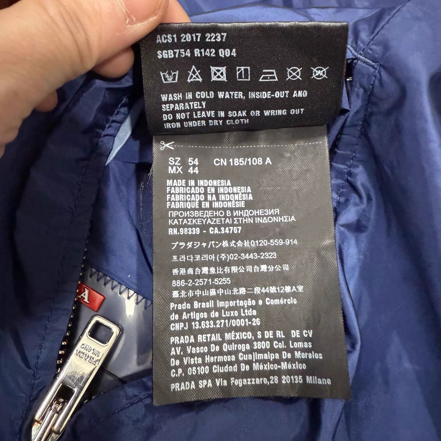 Prada Blue Hooded Light Jacket with Zip Closure Size US L / EU 52-54 / 3 - 5 Thumbnail