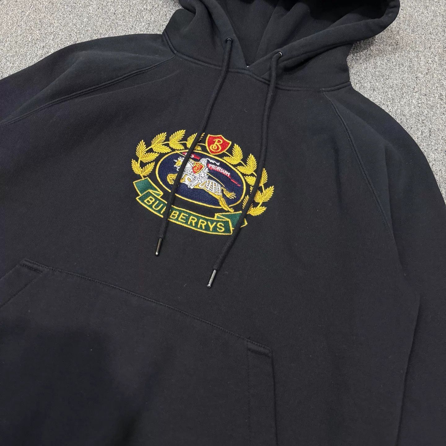 Burberry Black Hoodie with Embroidered Crest Size US S / EU 44-46 / 1 - 3 Thumbnail