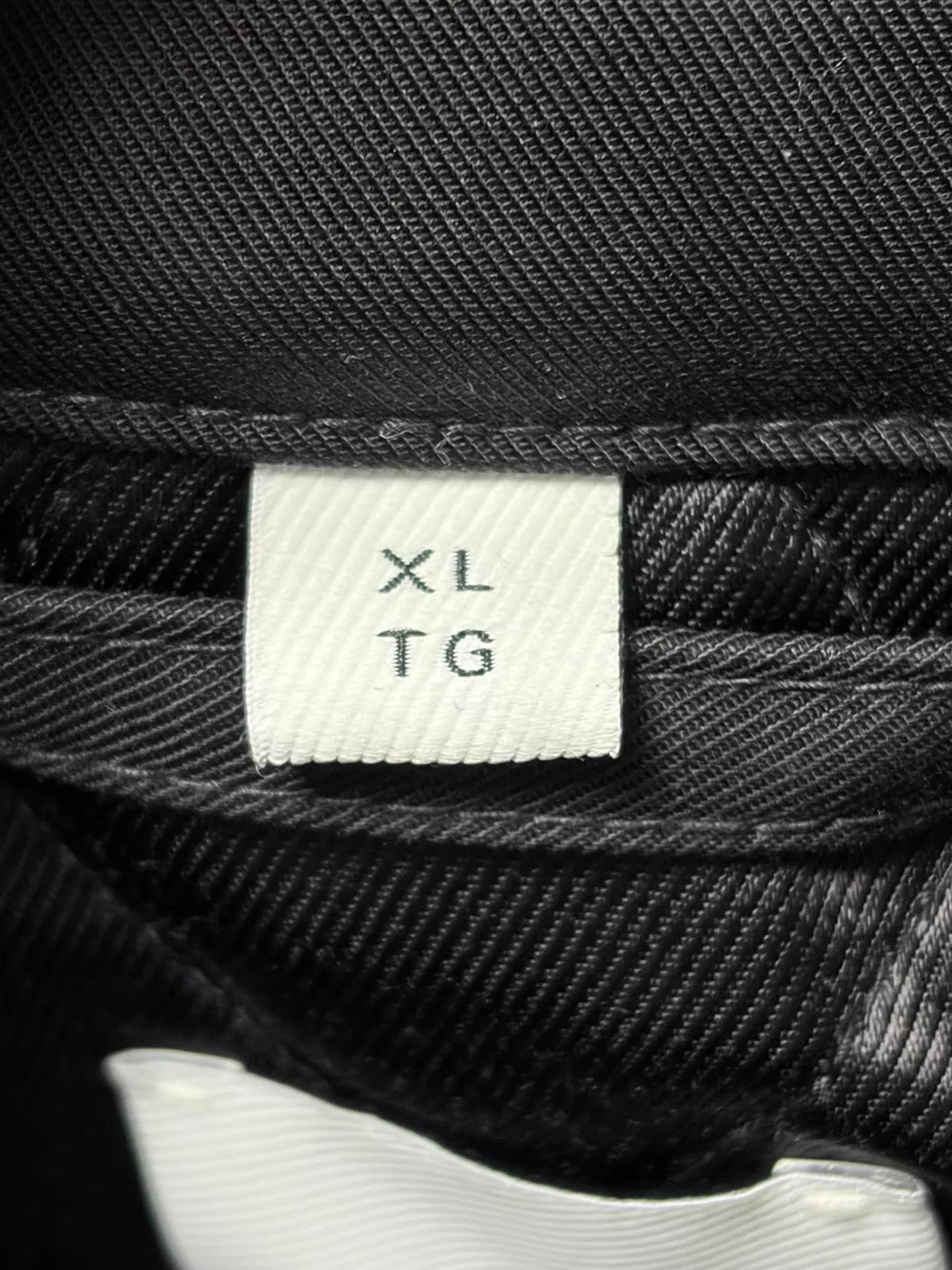 Burberry Black XL Bomber Jacket with Striped Sleeves Size US XL / EU 56 / 4 - 4 Thumbnail