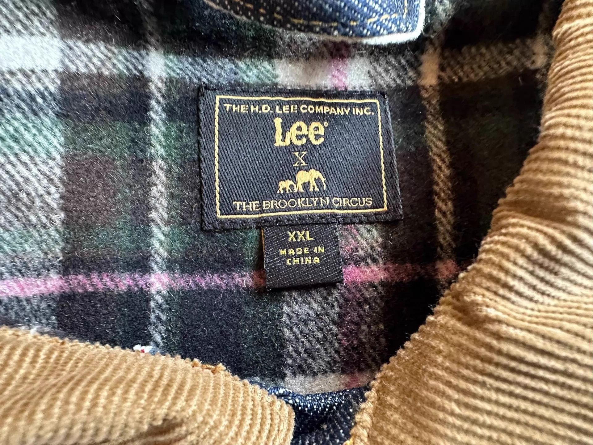 Lee Blue Denim Jacket with Corduroy Collar - XXL Size US XXL / EU 58 / 5 - 5 Thumbnail