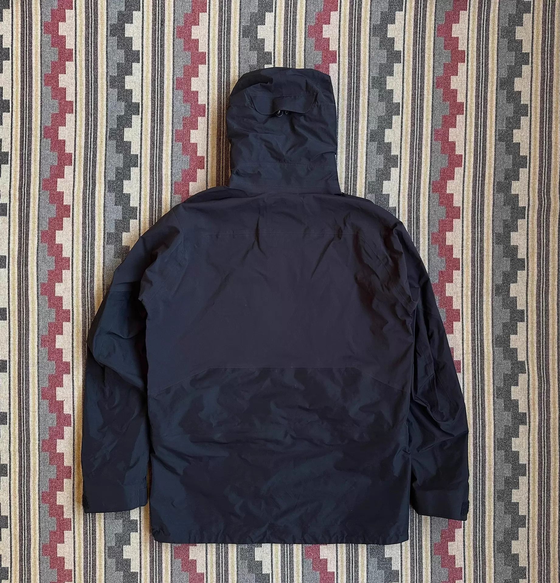 Burton Black Hooded Raincoat with Zip Pockets Size US S / EU 44-46 / 1 - 2 Thumbnail