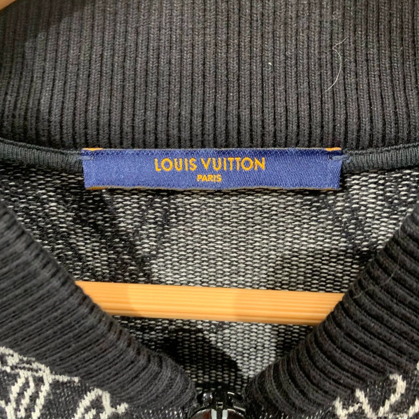 Louis Vuitton Black XL Printed Bomber Jacket Size US XL / EU 56 / 4 - 4 Thumbnail