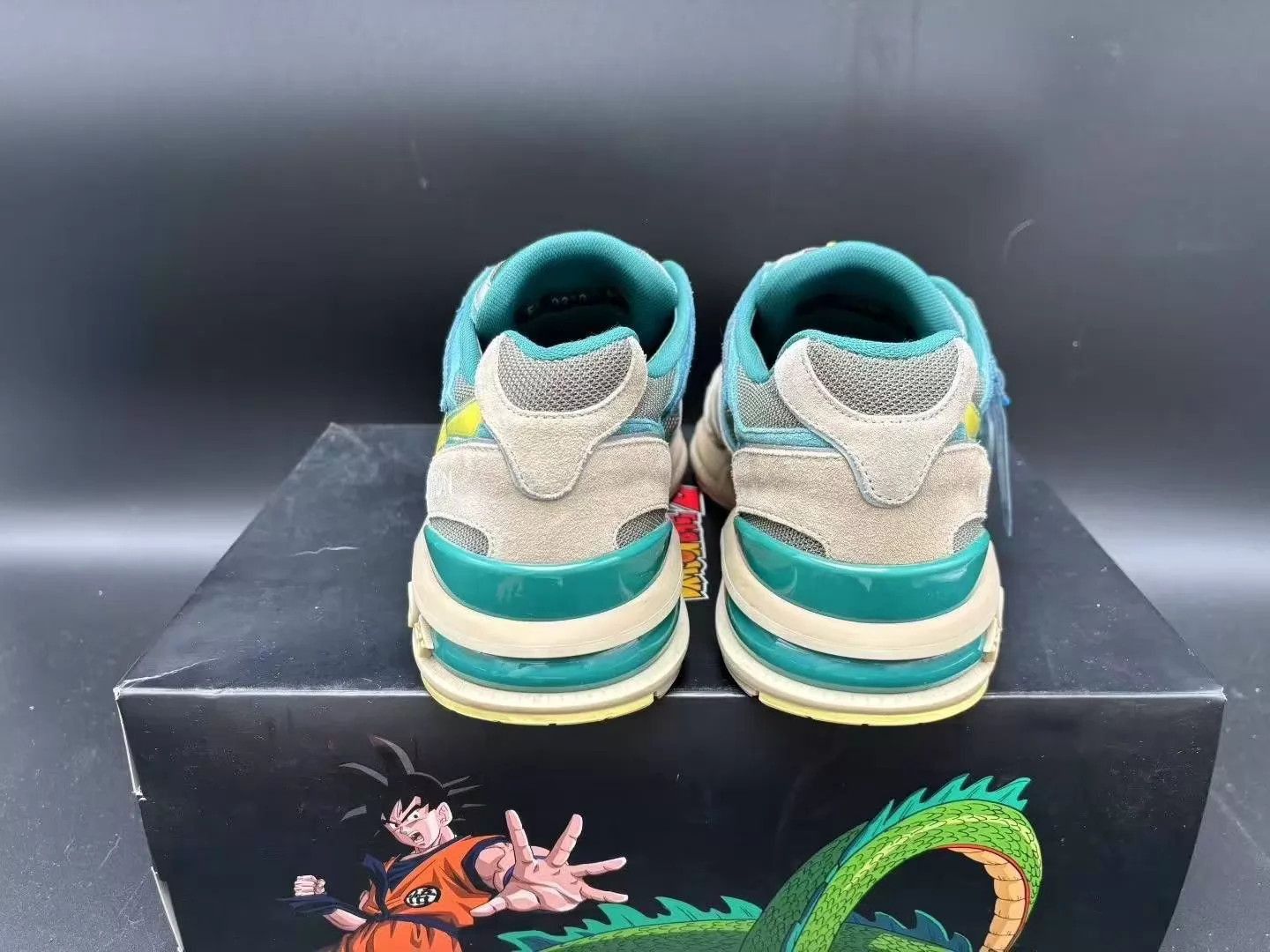 Louis Vuitton Multi-Color Low-Top Sneakers Size 9.5 Size US 9.5 / EU 42-43 - 3 Thumbnail