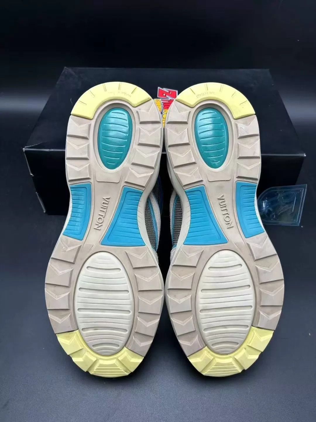 Louis Vuitton Multi-Color Low-Top Sneakers Size 9.5 Size US 9.5 / EU 42-43 - 7 Thumbnail