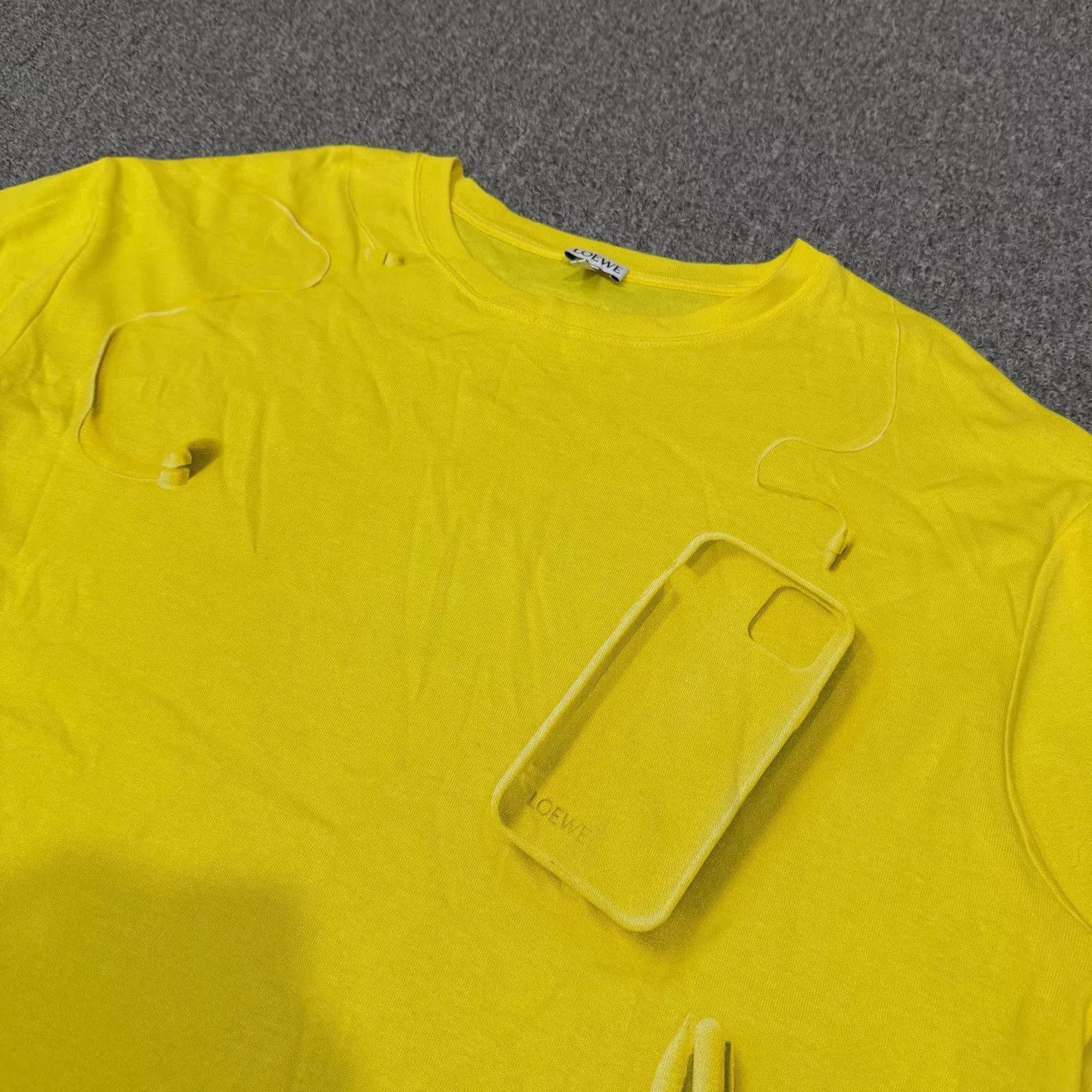 Loewe Yellow Short-Sleeve Graphic T-Shirt Size US S / EU 44-46 / 1 - 3 Thumbnail