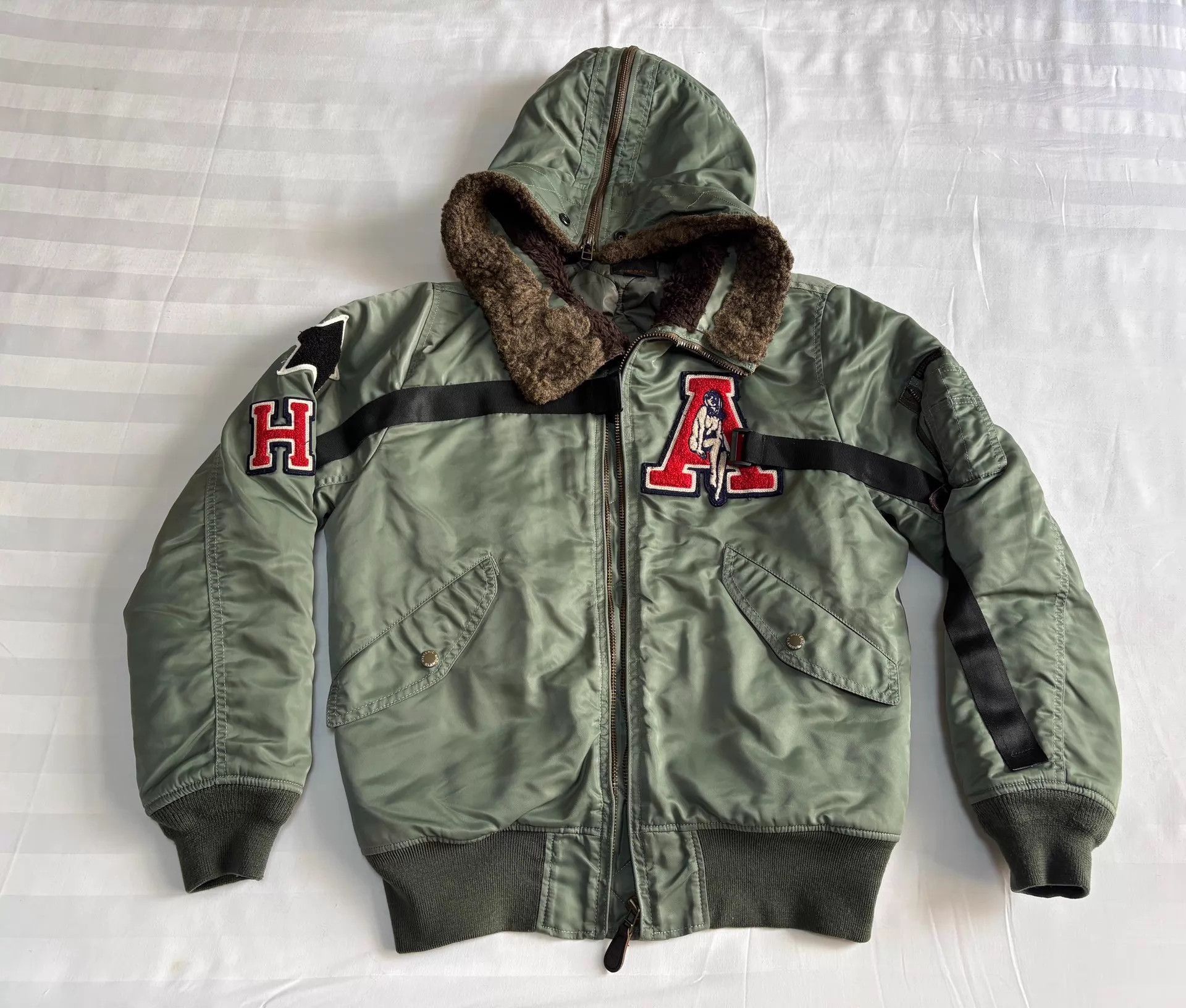 Hysteric Glamour Green Hooded Bomber Jacket with Embroidered Patches Size US S / EU 44-46 / 1 - 3 Thumbnail