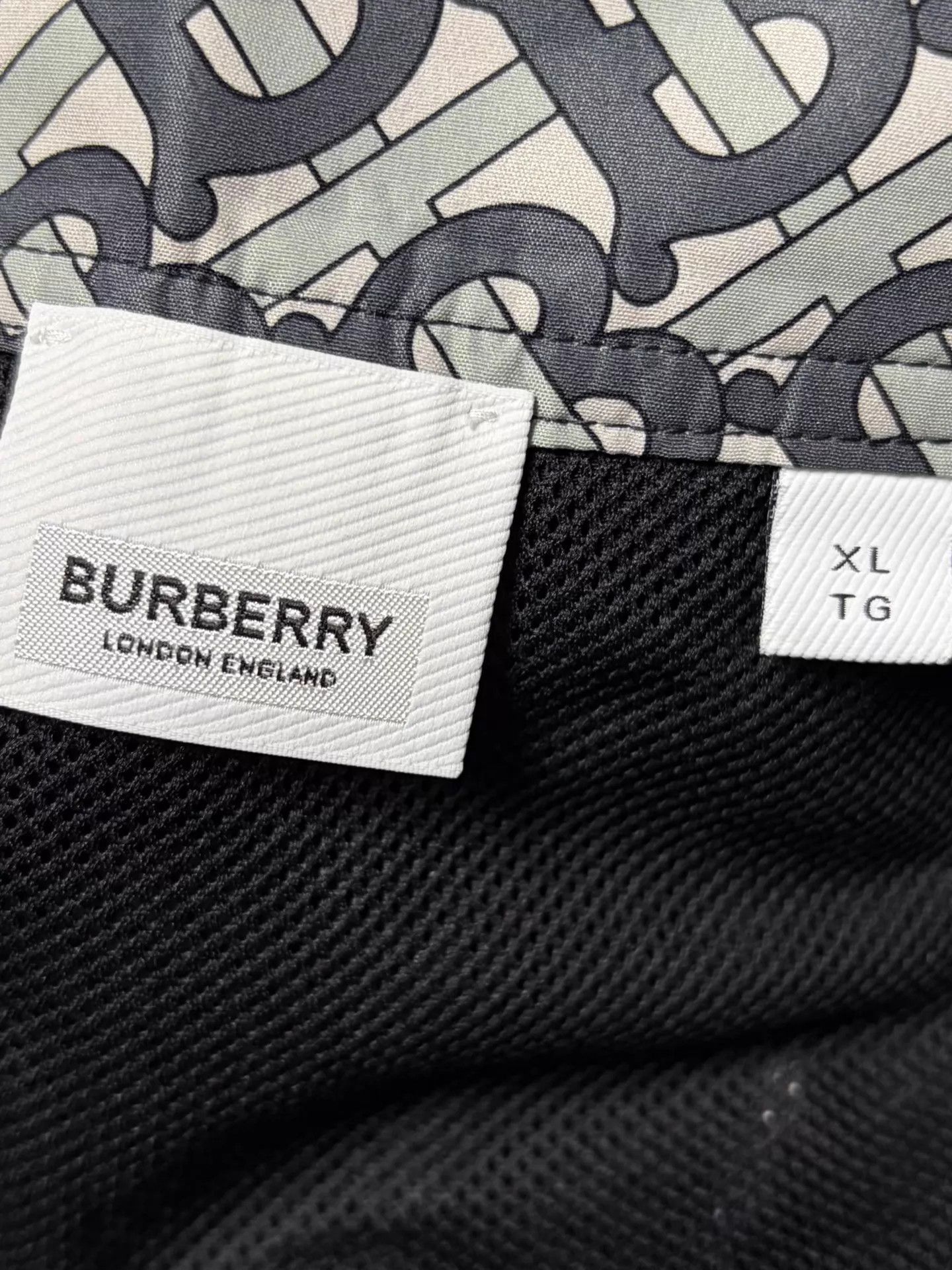 Burberry Patterned Multi-Color Shorts Size US 36 / EU 52 - 3 Thumbnail