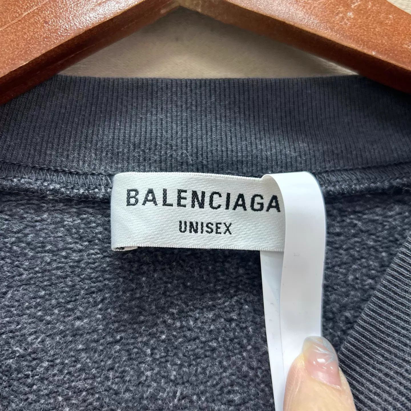 Balenciaga Black Crewneck Sweatshirt Size S Size US S / EU 44-46 / 1 - 3 Thumbnail