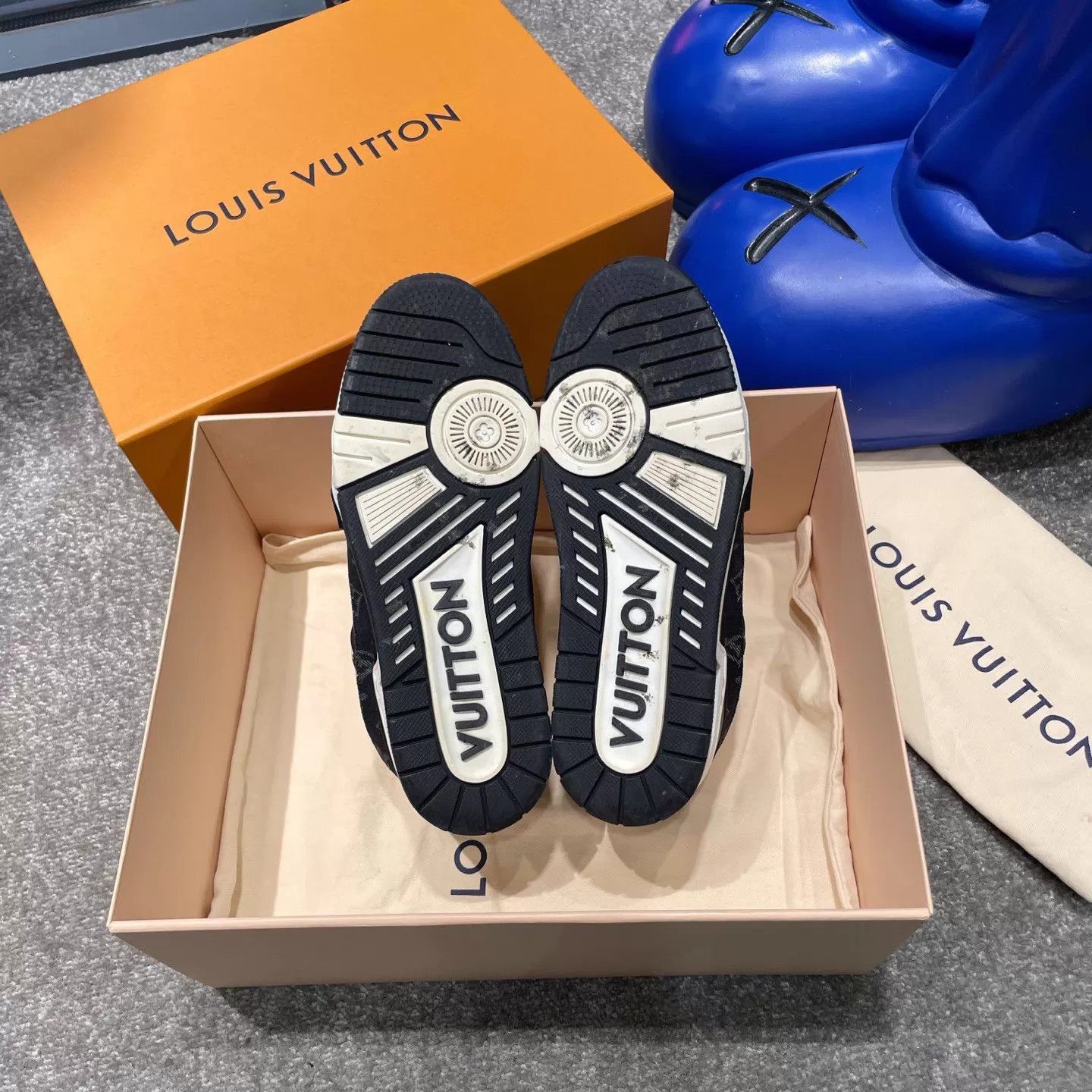 Louis Vuitton Multi Color Low Top Sneakers Size 7 Size US 7 / EU 40 - 5 Thumbnail
