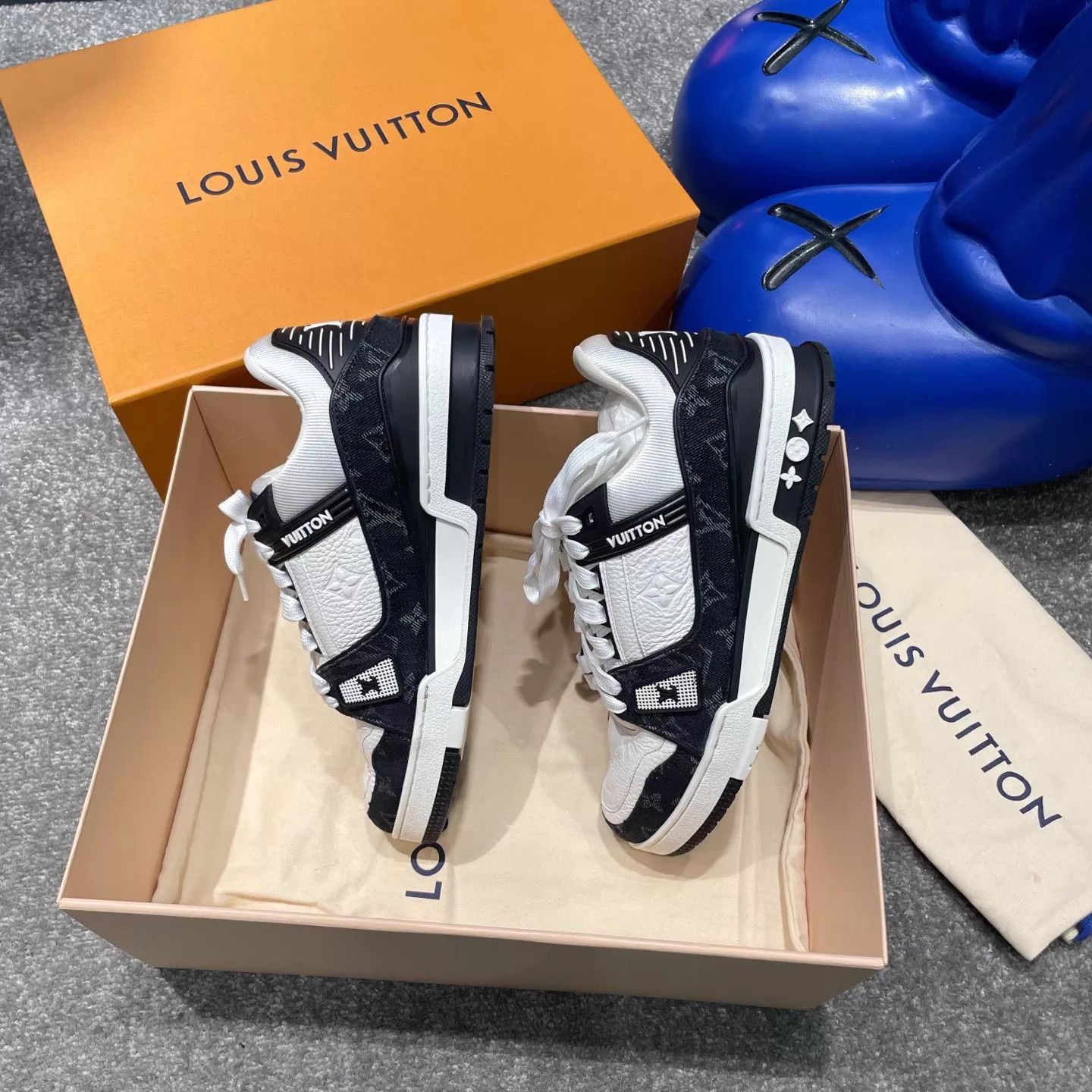 Louis Vuitton Multi Color Low Top Sneakers Size 7 Size US 7 / EU 40 - 2 Thumbnail