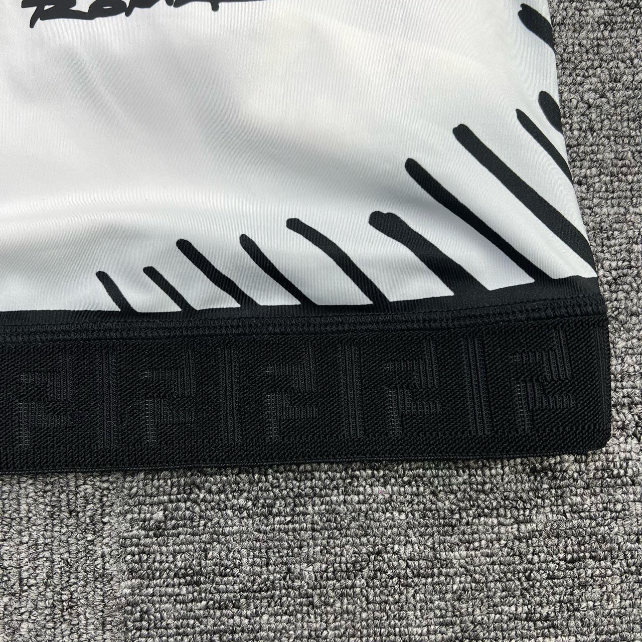 Fendi Fendi Black White Cursive Letter Sports Vest Size S / US 4 / IT 40 - 4 Thumbnail