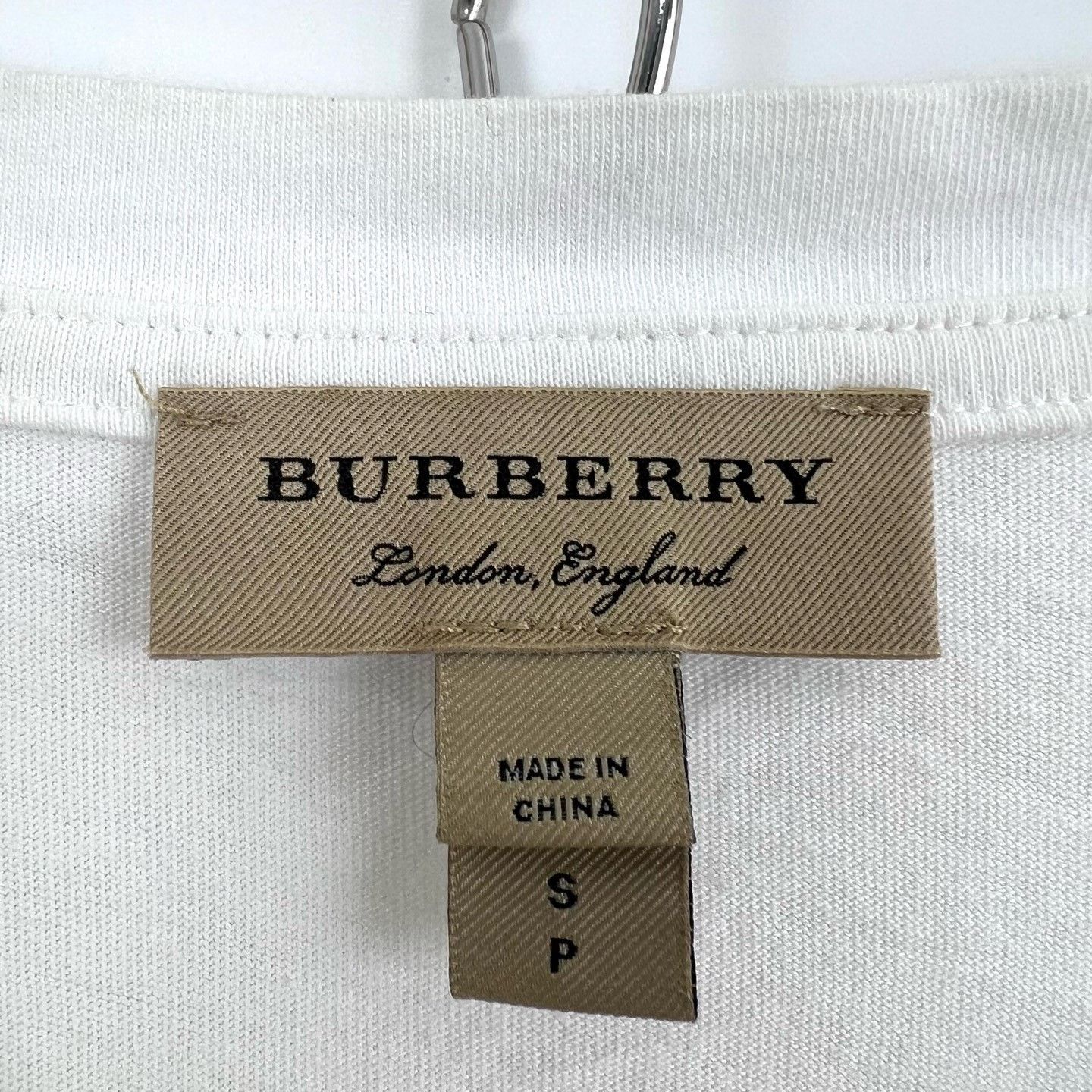 Burberry Burberry Classic White Red Embroidered Knight T-Shirt Size US S / EU 44-46 / 1 - 4 Thumbnail