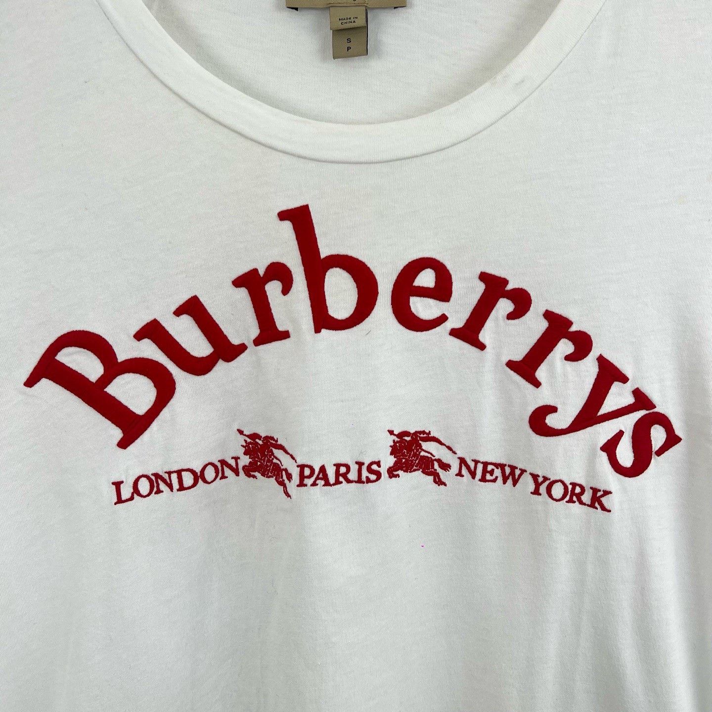 Burberry Burberry Classic White Red Embroidered Knight T-Shirt Size US S / EU 44-46 / 1 - 5 Thumbnail