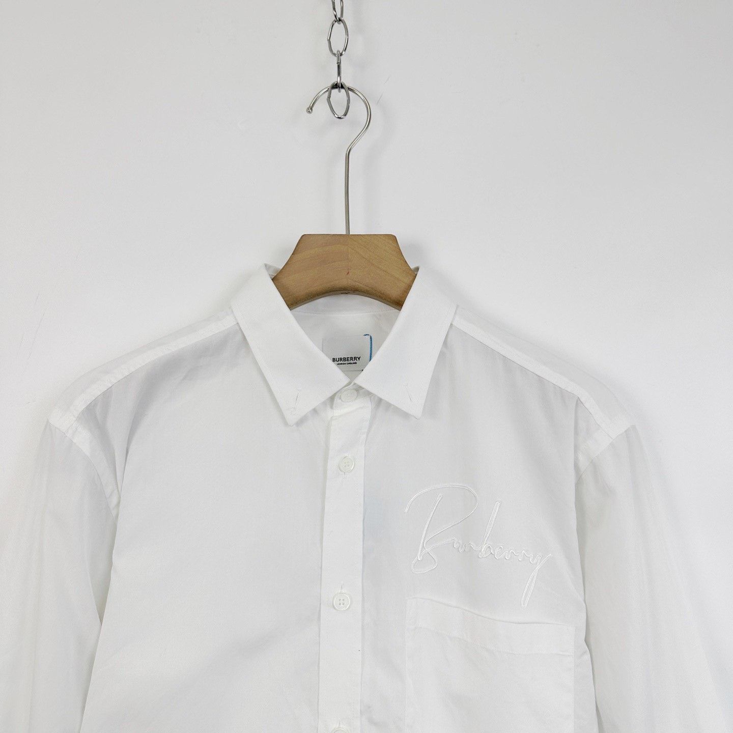 Burberry Burberry White Chest Pocket Embroidered Logo Long-Sleeve Shirt Size US L / EU 52-54 / 3 - 3 Thumbnail