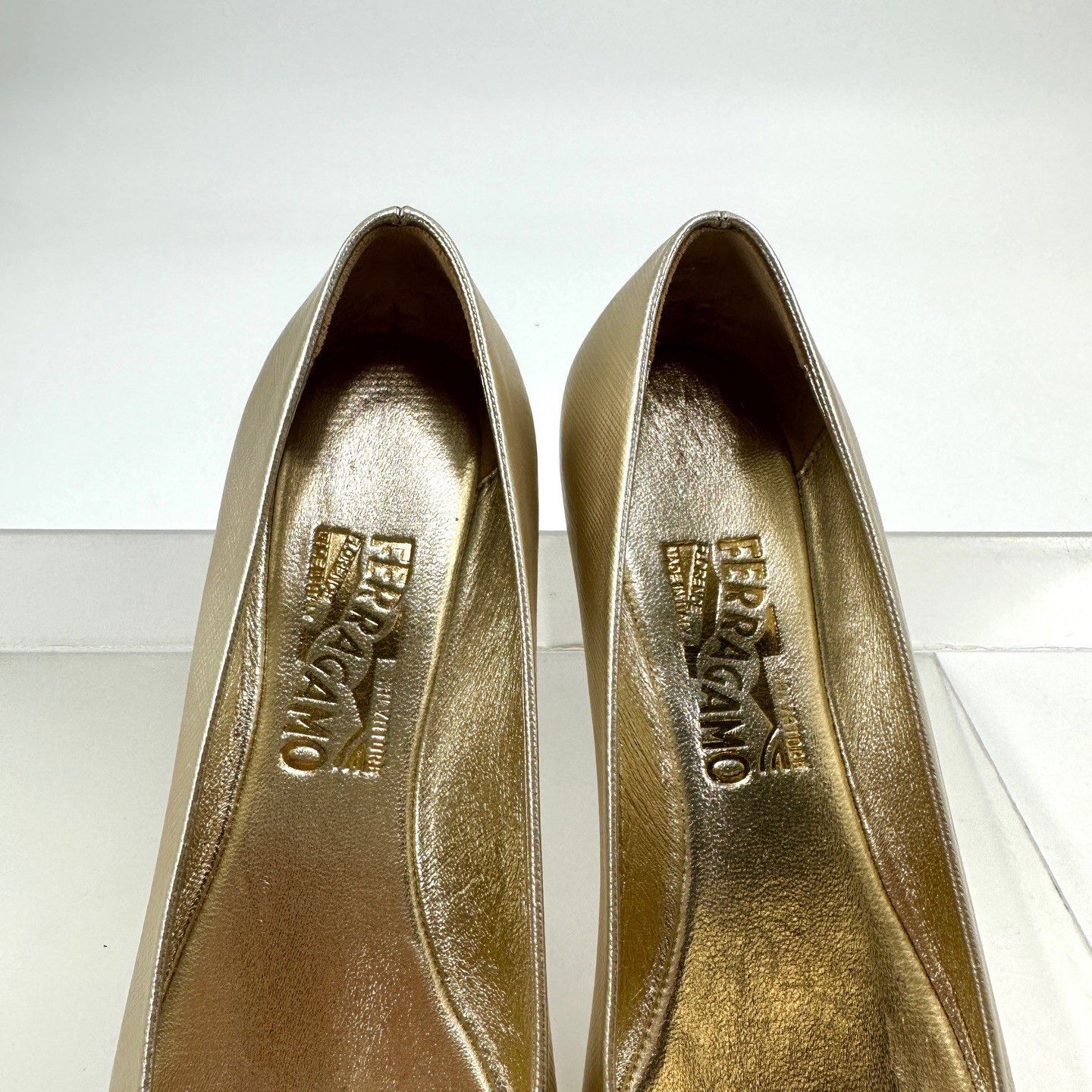 Salvatore Ferragamo Ferragamo Women's Champagne Flat Shoes Size US 4.5 / IT 34.5 - 4 Thumbnail