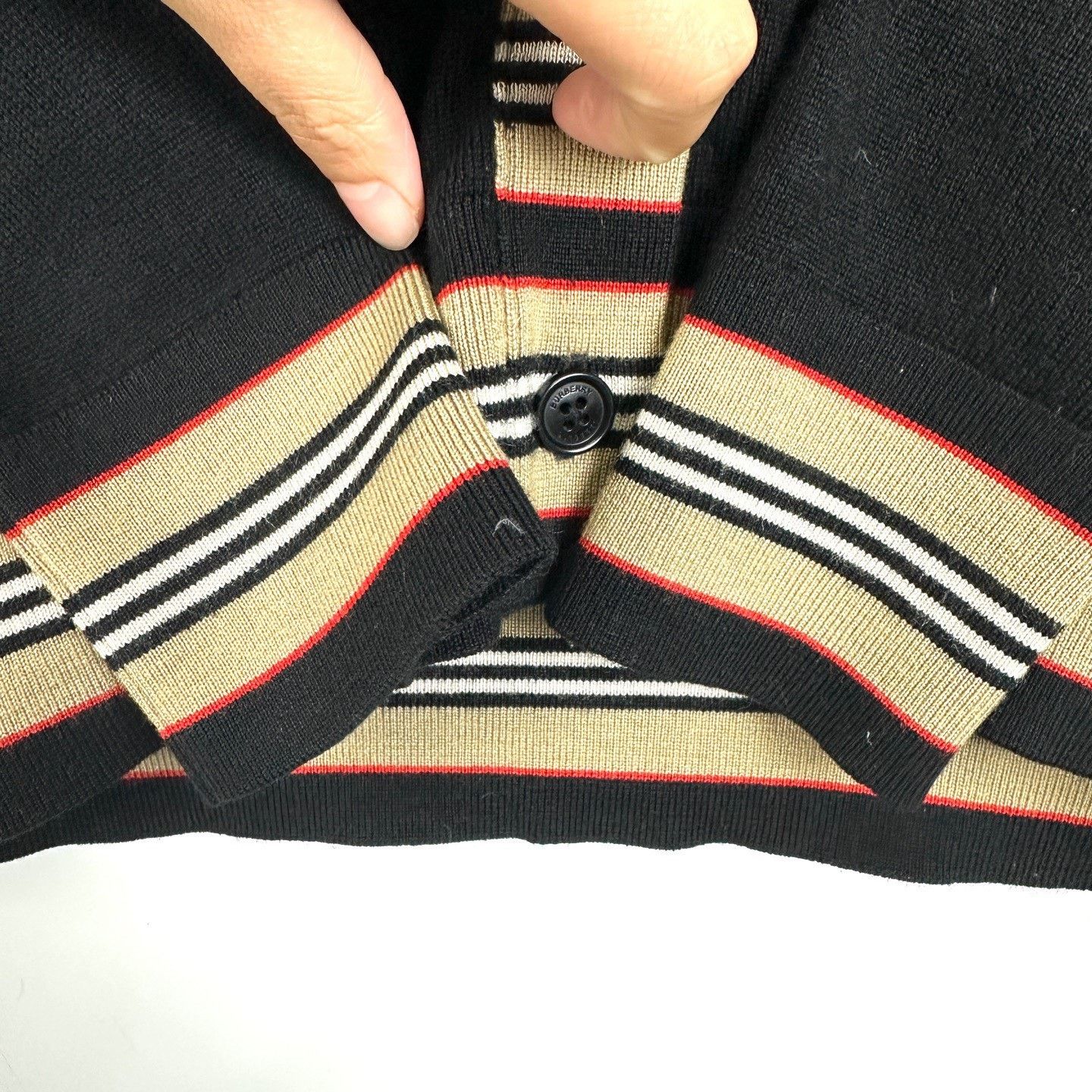 Burberry Burberry Black Plaid Knitted Cardigan Size S / US 4 / IT 40 - 7 Thumbnail