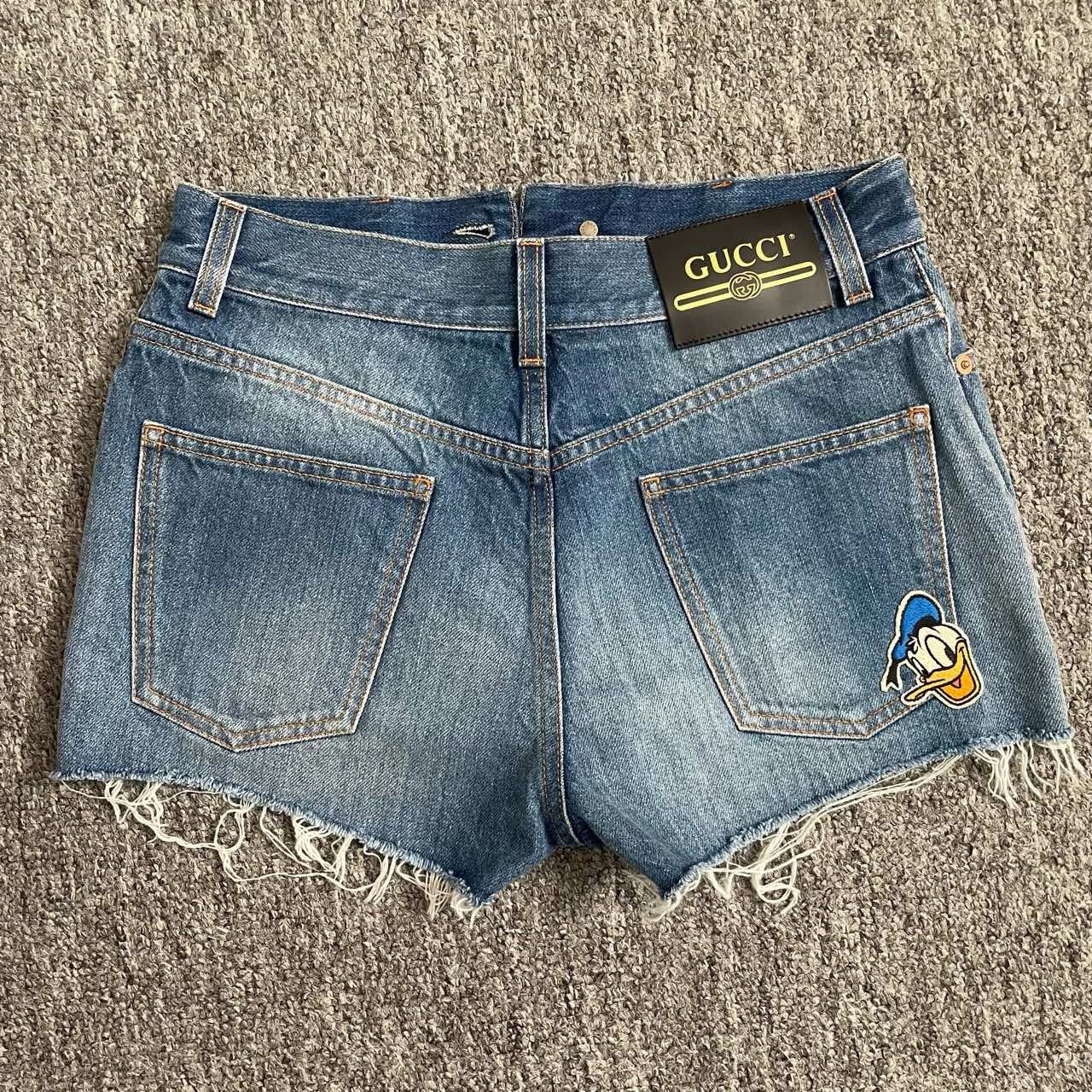 Gucci Gucci x Disney Donald Duck Shorts Size 23" - 2 Thumbnail