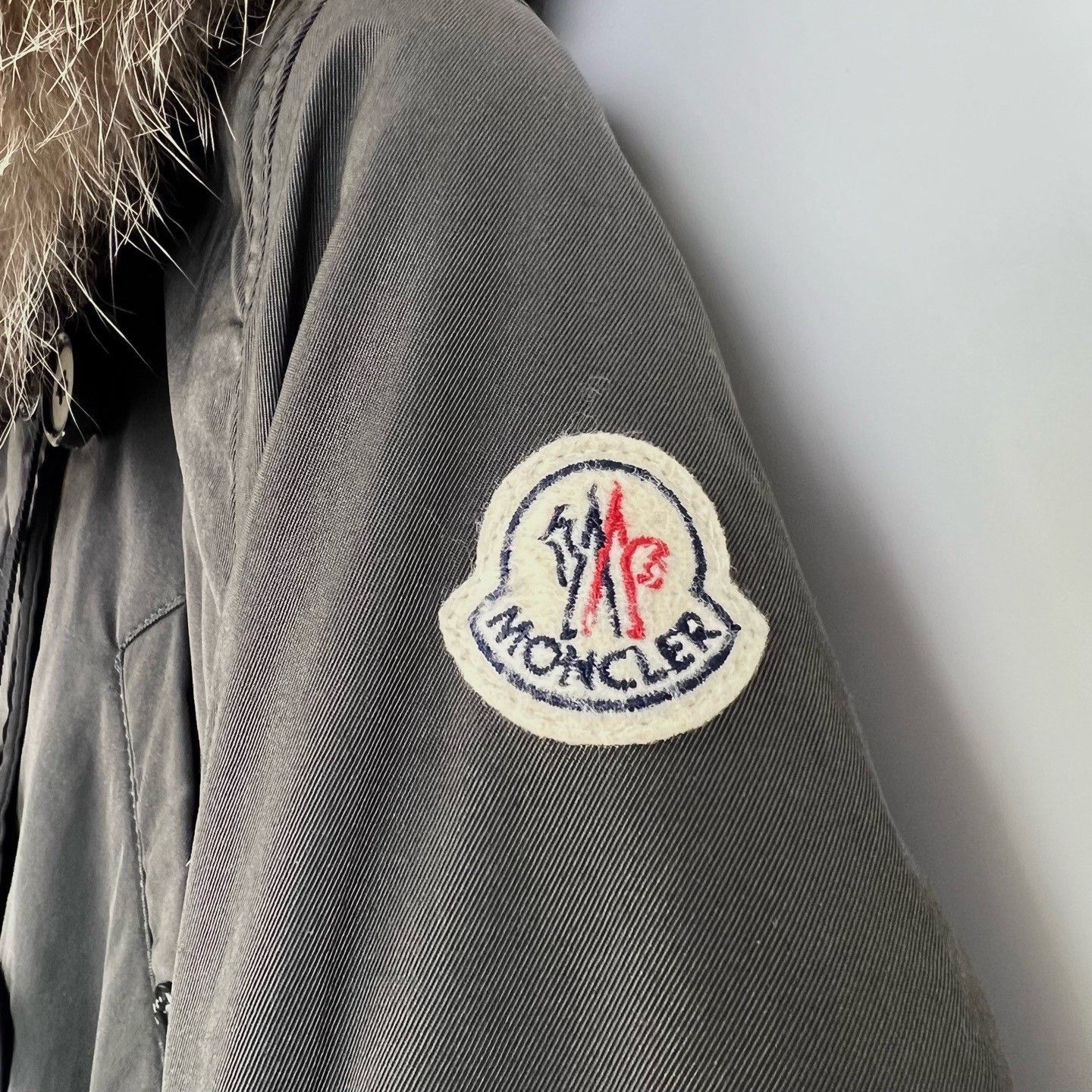 Moncler Moncler Military Green Fur Collar Down Jacket Size M / US 6-8 / IT 42-44 - 5 Thumbnail
