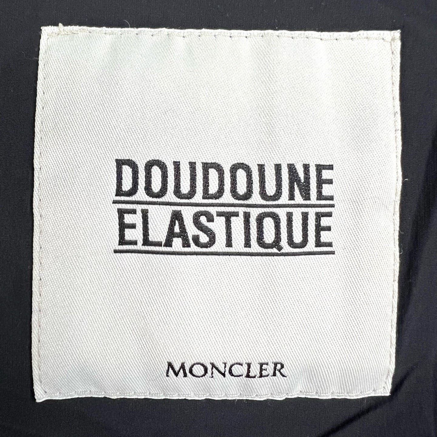 Moncler Moncler Quilted Hooded Long-Sleeve Down Jacket Size US L / EU 52-54 / 3 - 7 Thumbnail