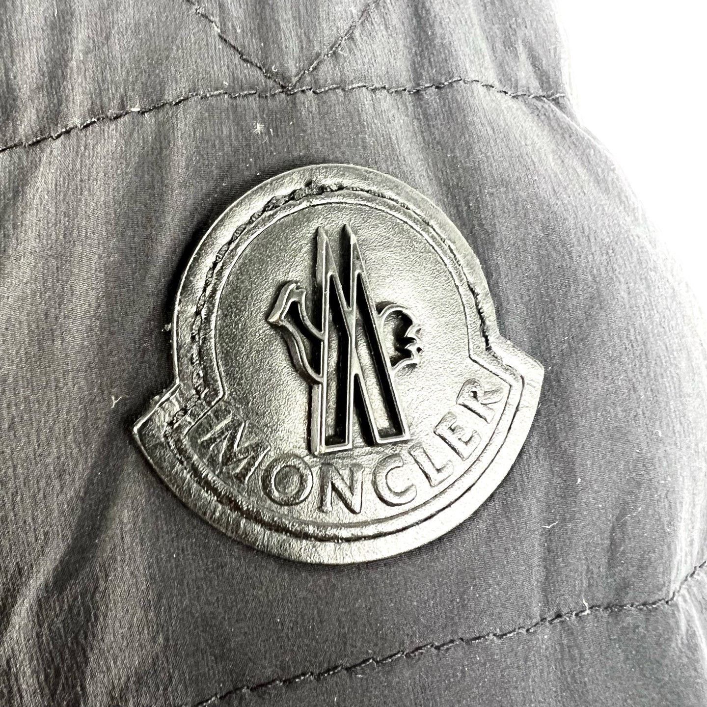 Moncler Moncler Quilted Hooded Long-Sleeve Down Jacket Size US L / EU 52-54 / 3 - 4 Thumbnail