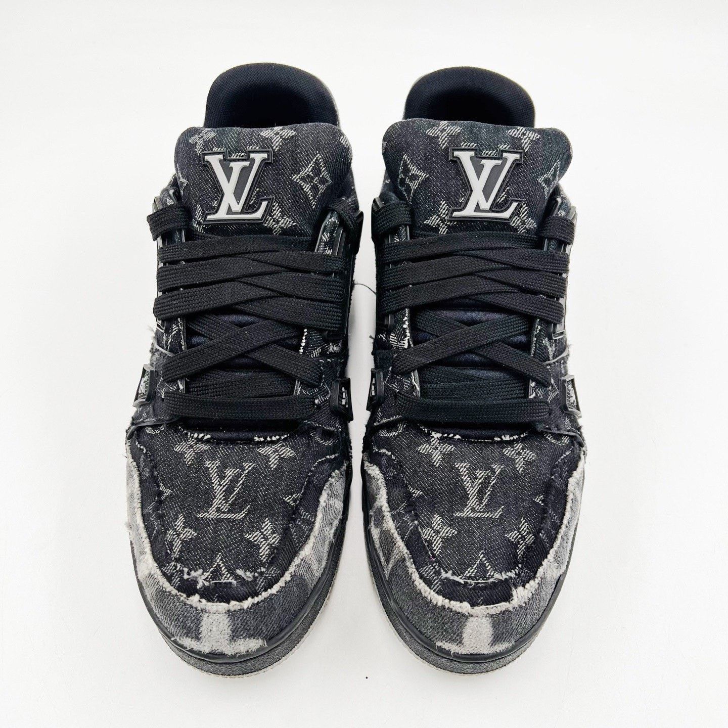Louis Vuitton Louis Vuitton Black Denim Trainer Low-Top Sneakers Size US 9 / EU 42 - 2 Thumbnail