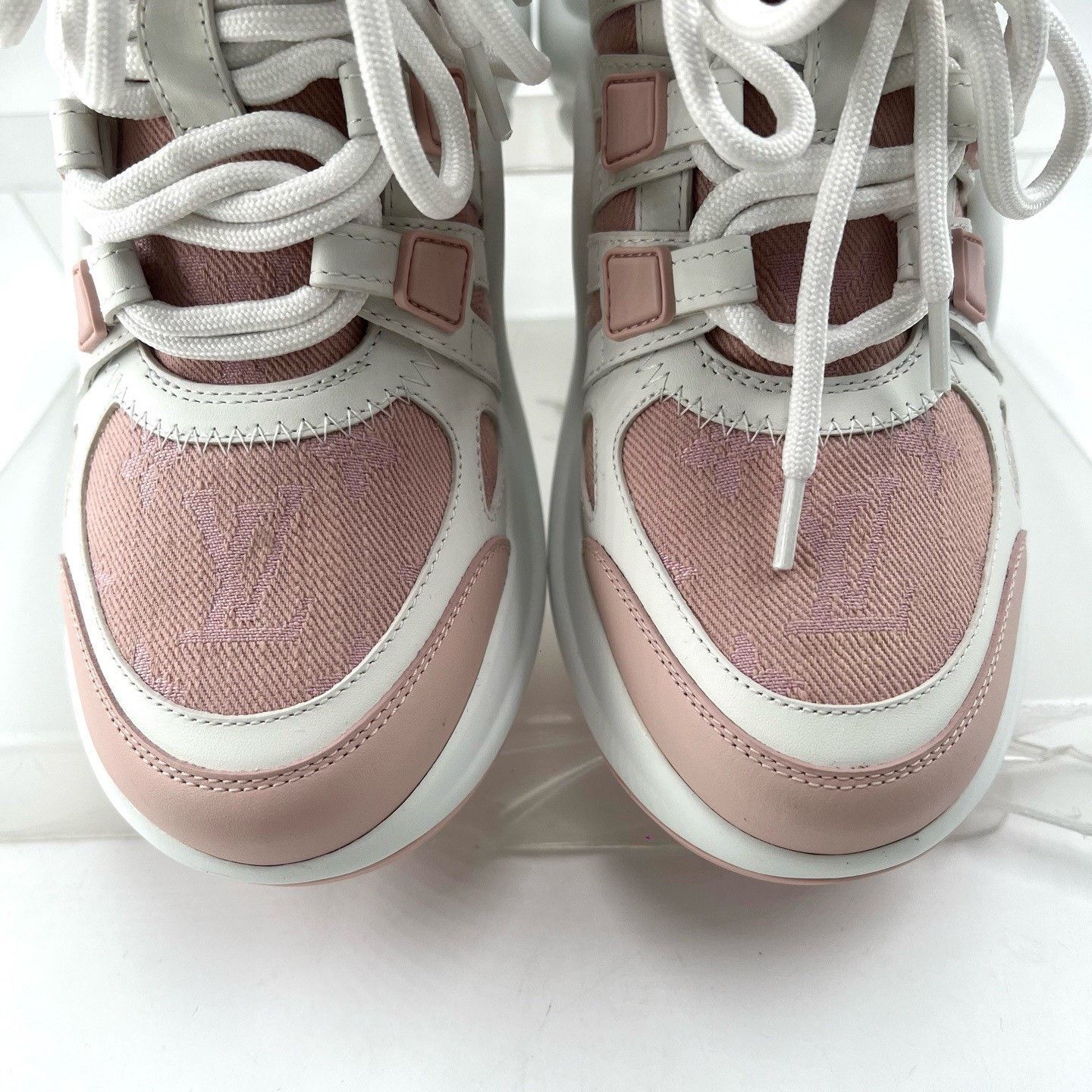Louis Vuitton Louis Vuitton Pink White Colorblock Dad Shoes Size US 5 / IT 35 - 7 Thumbnail
