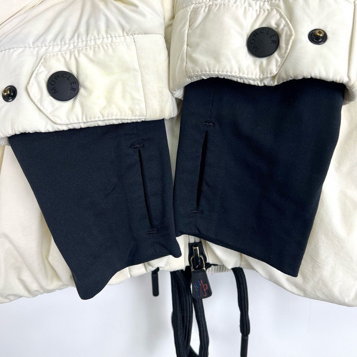 Moncler Grenoble Moncler Grenoble Cluses White Down Jacket Size US S / EU 44-46 / 1 - 6 Thumbnail
