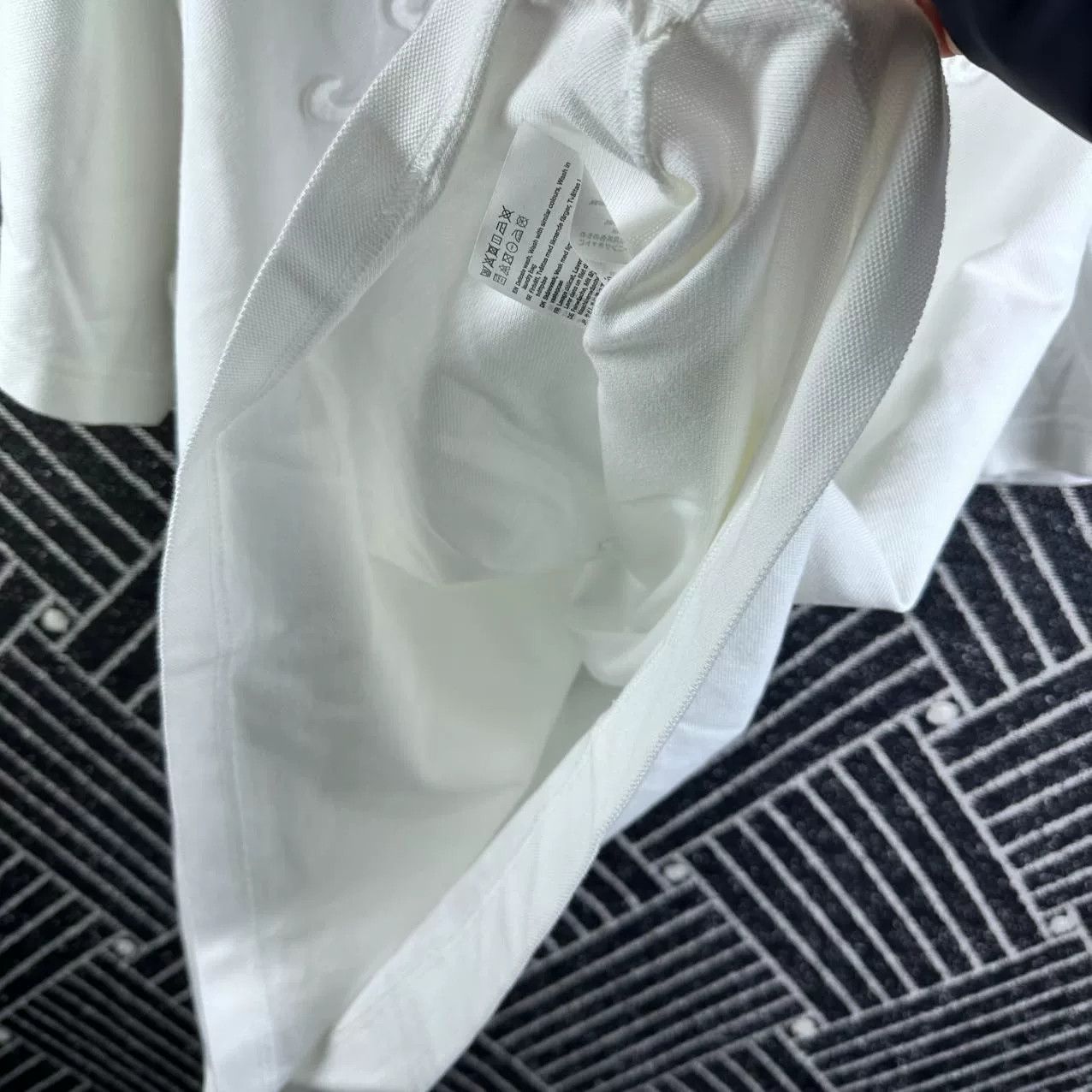 Acne Studios Acne Studios SS25 Short-Sleeve T-Shirt Size US M / EU 48-50 / 2 - 7 Thumbnail