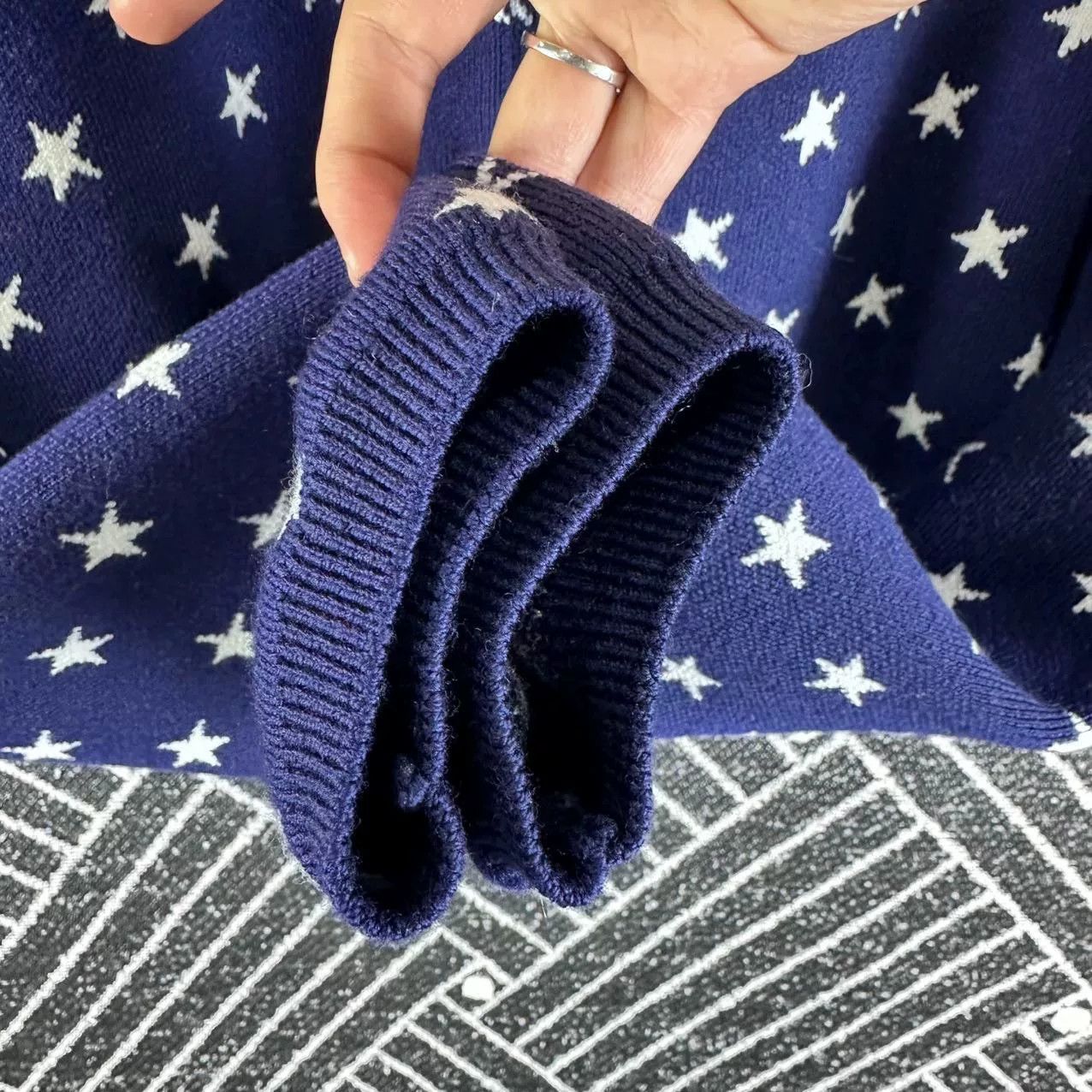 Miu Miu MiuMiu Star Intarsia Slim Knit Sweater Size S / US 4 / IT 40 - 8 Thumbnail