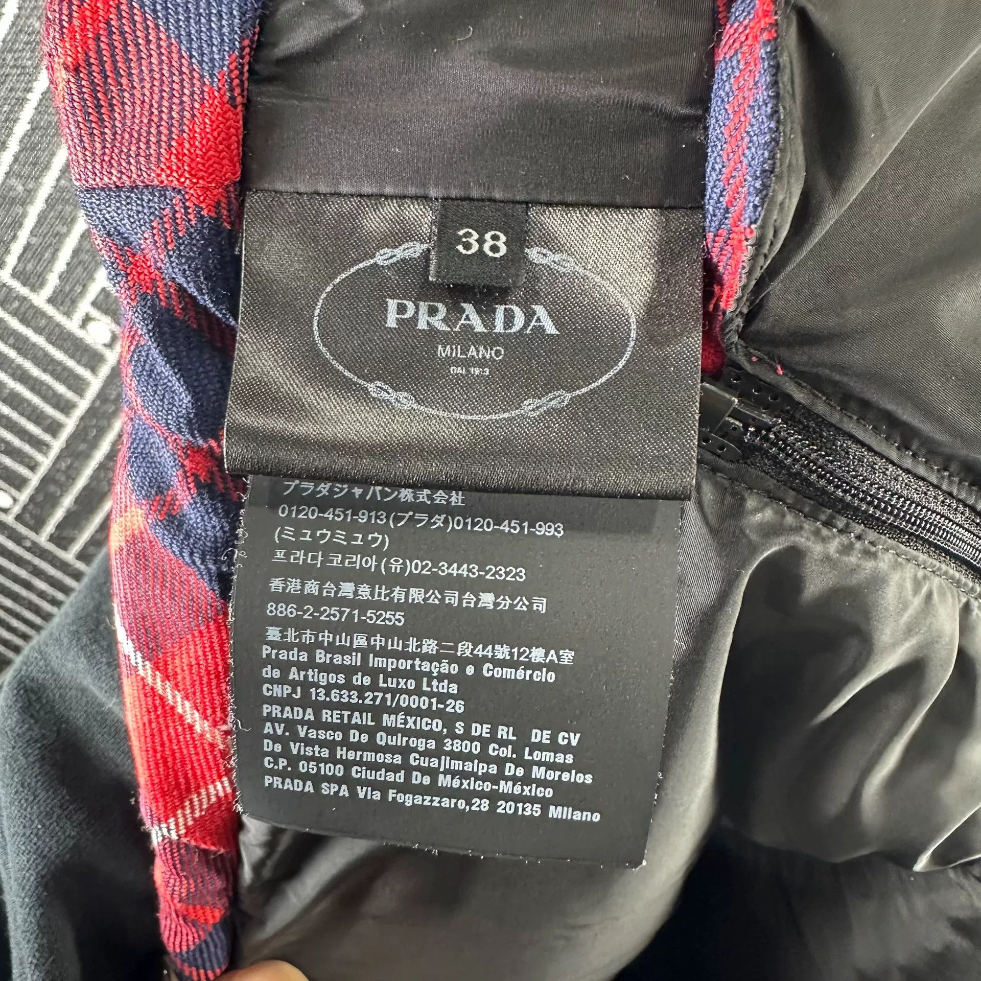 Prada Prada Red Blue Plaid Short Down Jacket Size S / US 4 / IT 40 - 4 Thumbnail