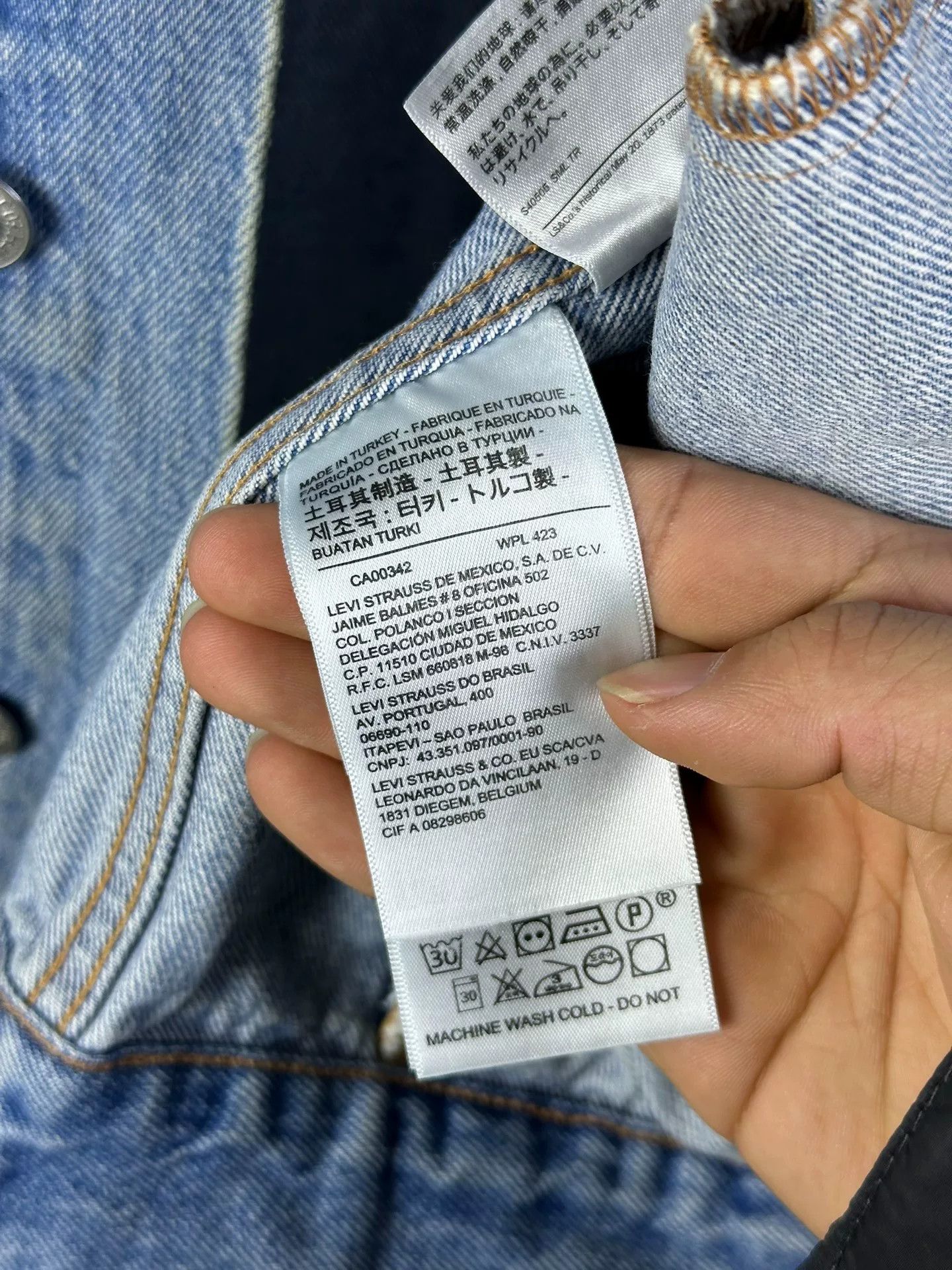 Kith Kith x Levi's Distressed Washed Denim Size US S / EU 44-46 / 1 - 5 Thumbnail