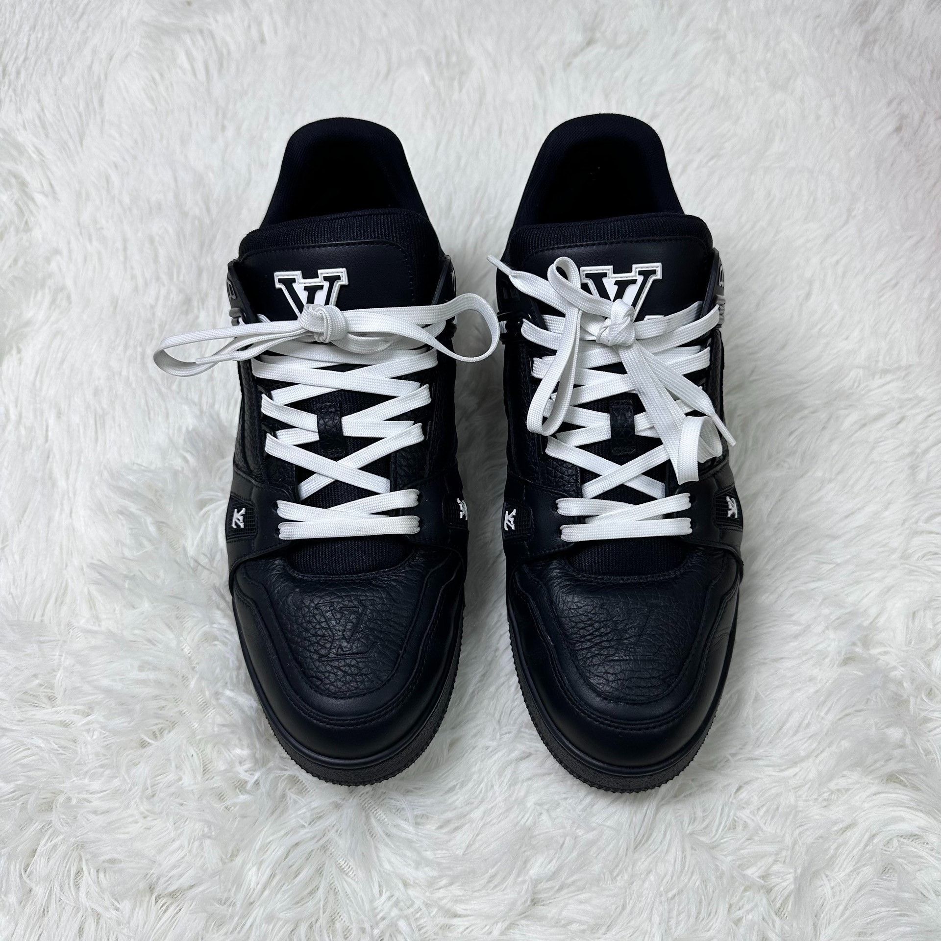 Louis Vuitton Louis Vuitton Trainer Leather Low-Top Sneakers Size US 10 / EU 43 - 2 Thumbnail