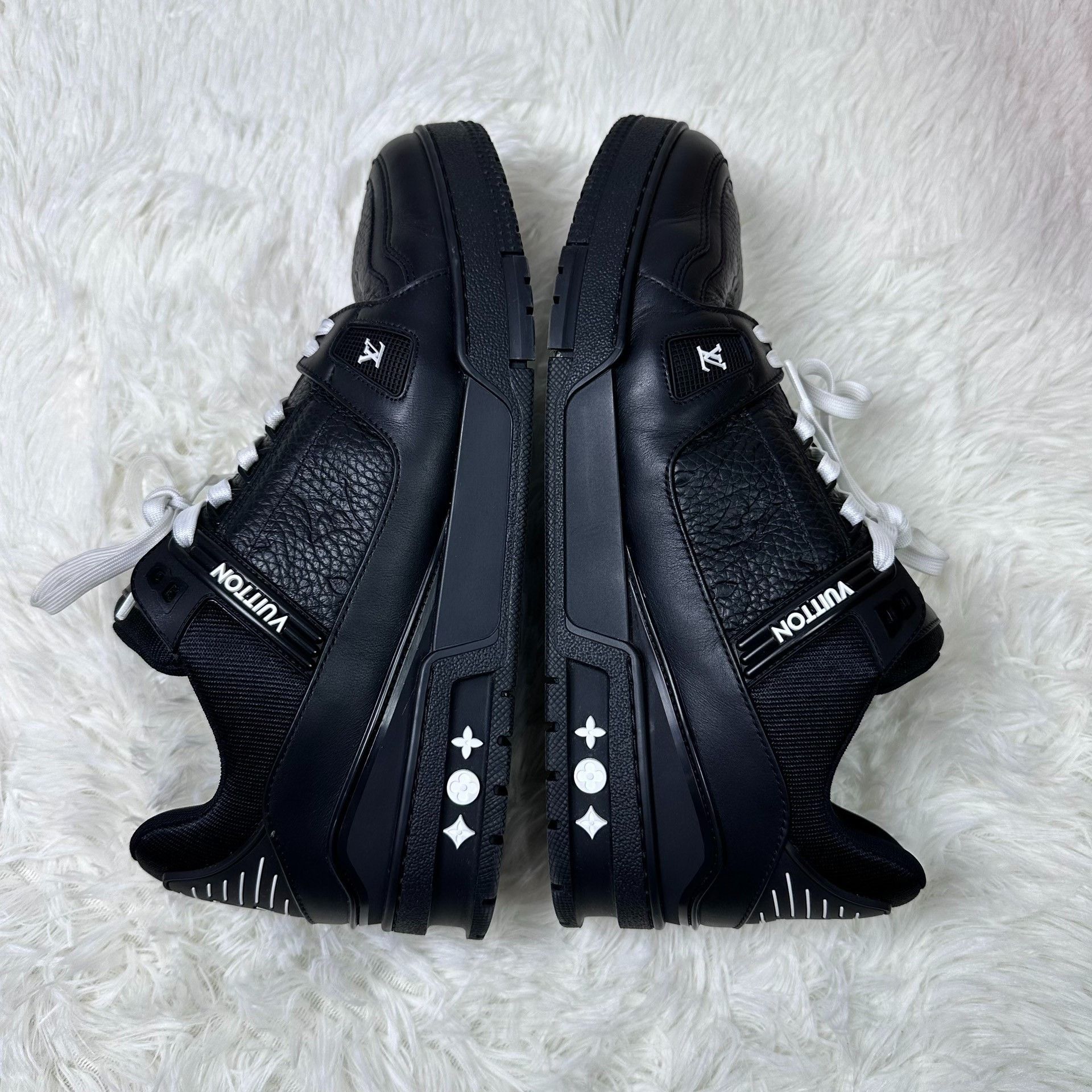 Louis Vuitton Louis Vuitton Trainer Leather Low-Top Sneakers Size US 10 / EU 43 - 7 Thumbnail