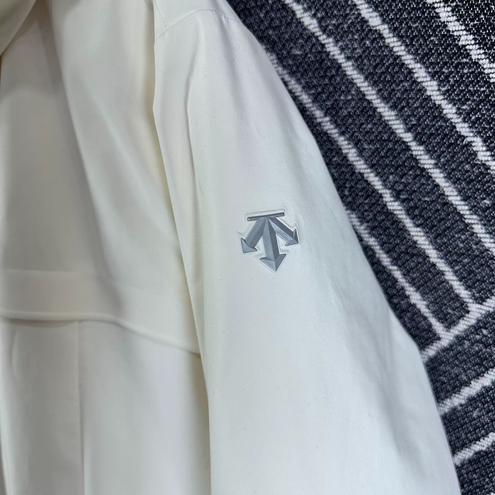 Descente Descente Parka Goose Down White Jacket Size US S / EU 44-46 / 1 - 3 Thumbnail