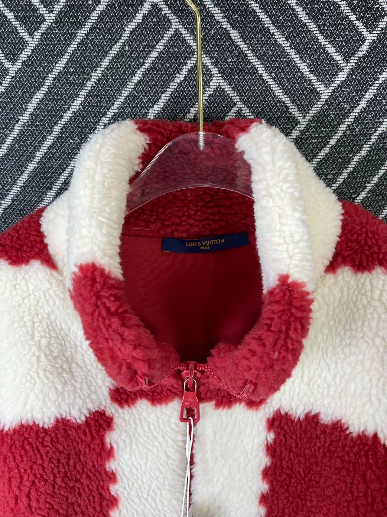 Louis Vuitton LV Nigo Teddy Red White Jacket Size US L / EU 52-54 / 3 - 6 Thumbnail