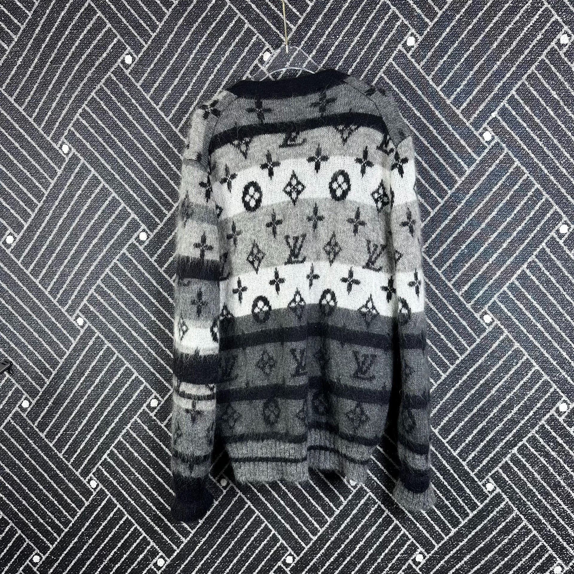 Louis Vuitton Louis Vuitton Monogram Colorblock Mohair Sweater Size S / US 4 / IT 40 - 2 Thumbnail