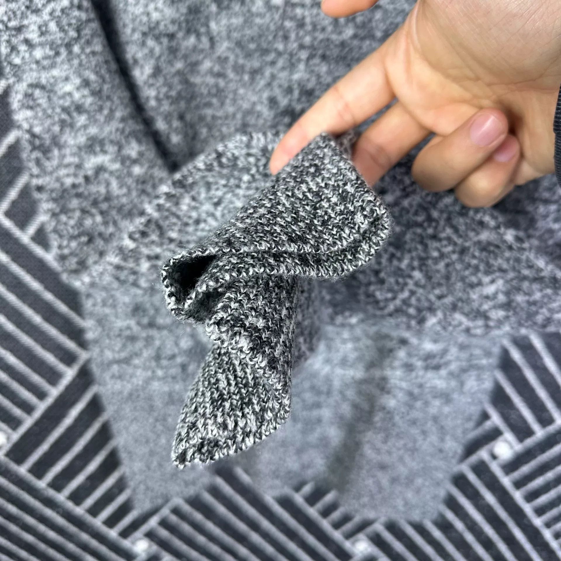Burberry Burberry Gray Wool Sweater Size M Size US M / EU 48-50 / 2 - 4 Thumbnail