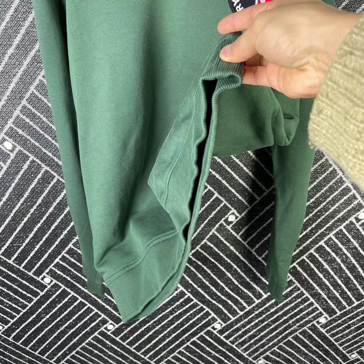 Burberry Burberry Green Badge Sweatshirt Size US S / EU 44-46 / 1 - 6 Thumbnail