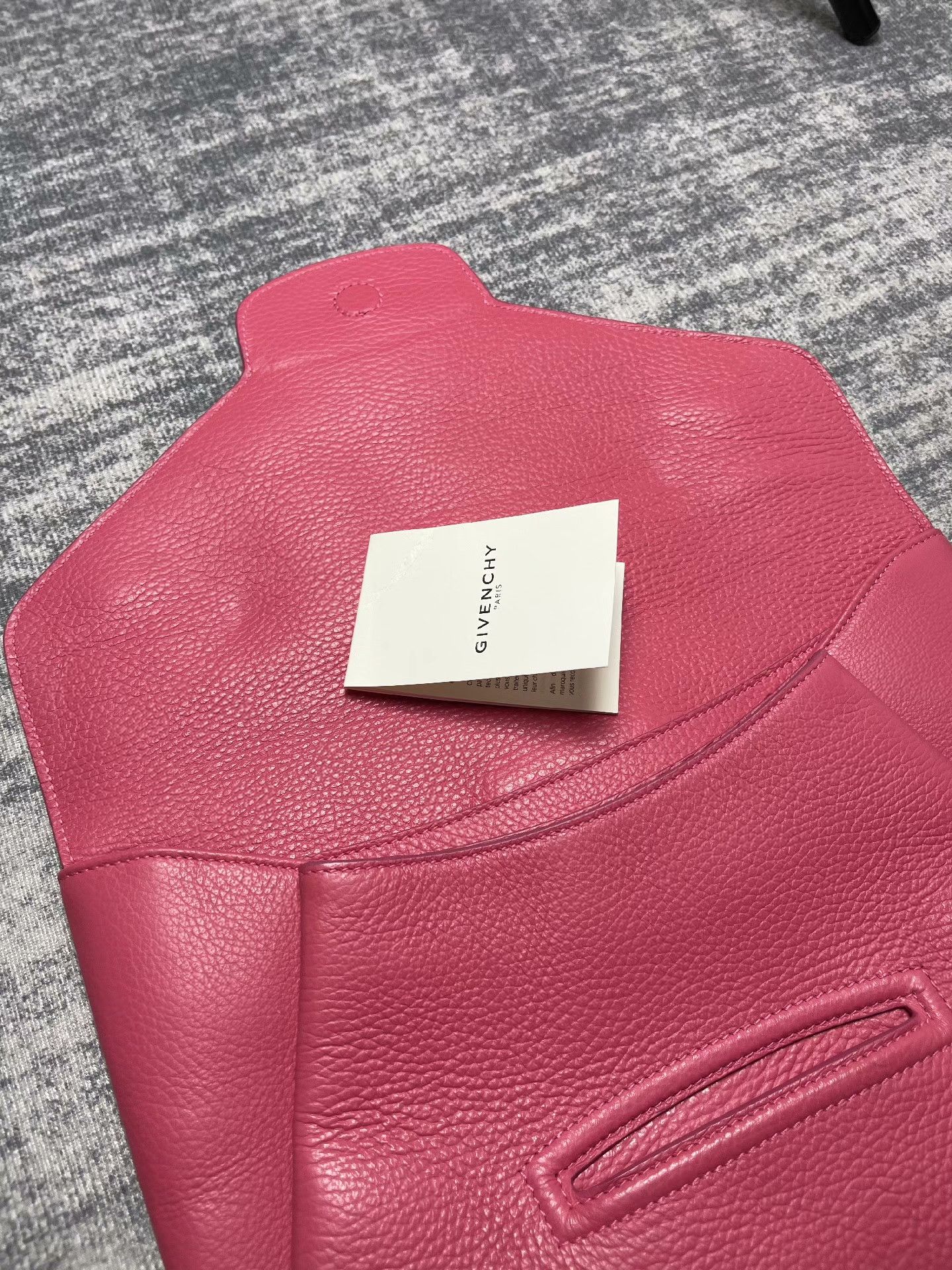 Givenchy Givenchy Bright Pink Lychee Clutch Size ONE SIZE - 6 Thumbnail