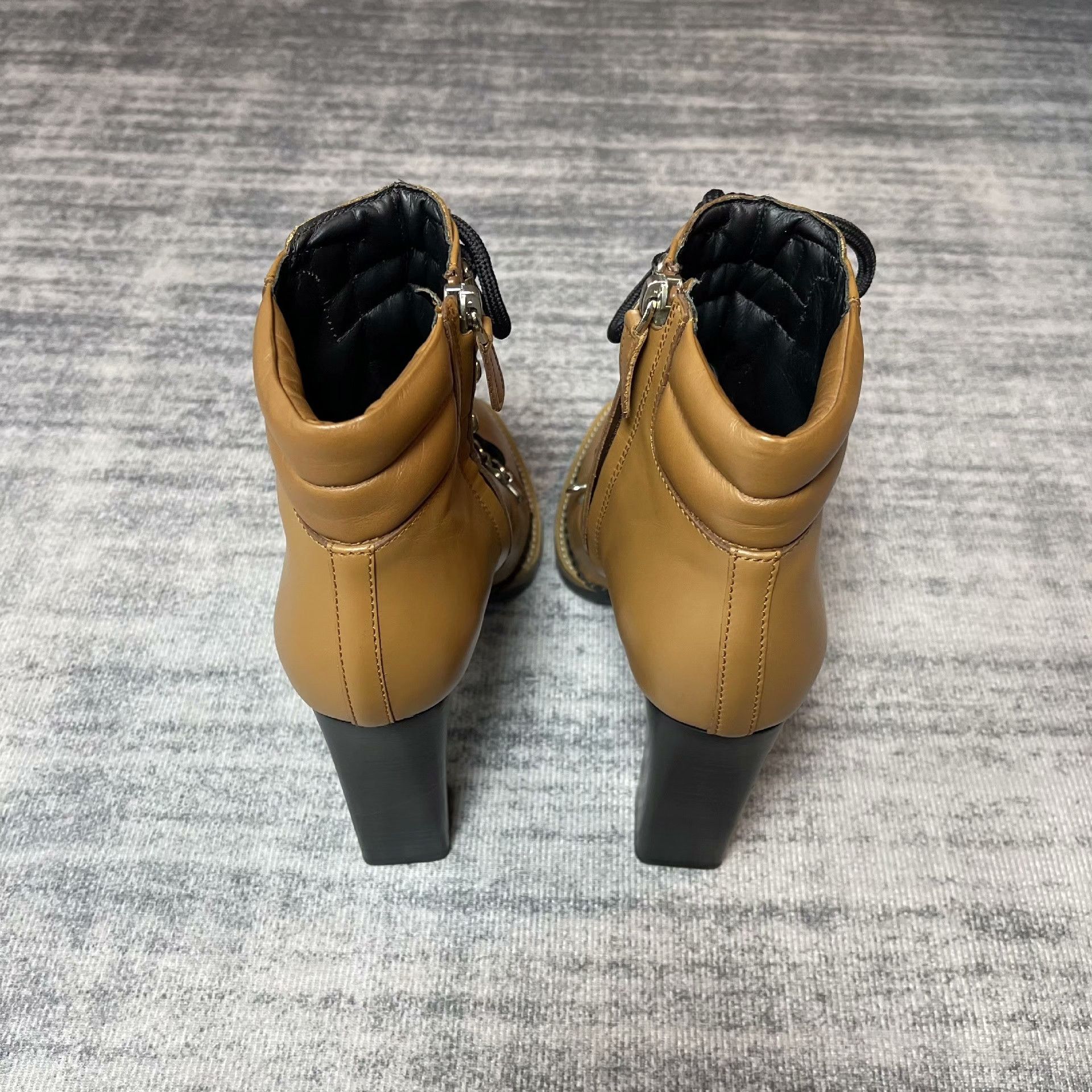 Tod's TOD'S Lace-Up Tassel Heeled Martin Boots Size US 7.5 / IT 37.5 - 3 Thumbnail