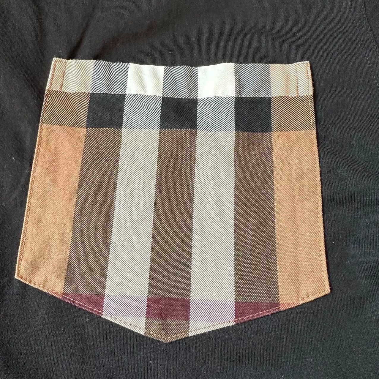 Burberry Burberry Classic Black Check Pocket Short-Sleeve XS Size XS / US 0-2 / IT 36-38 - 3 Thumbnail