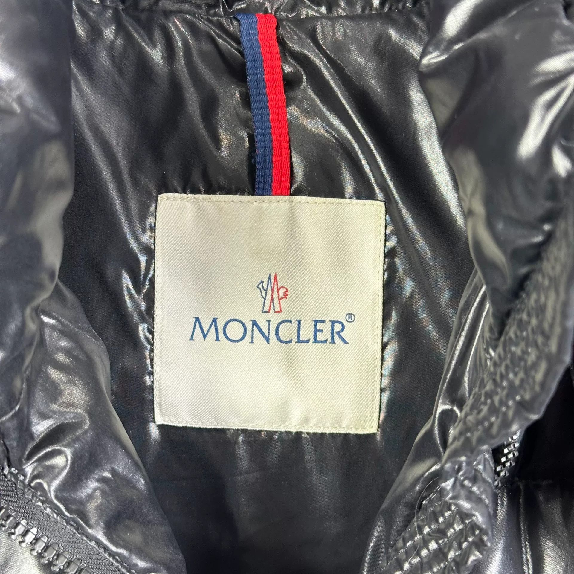 Moncler Moncler Moka Jacket Size 2 Size M / US 6-8 / IT 42-44 - 4 Thumbnail