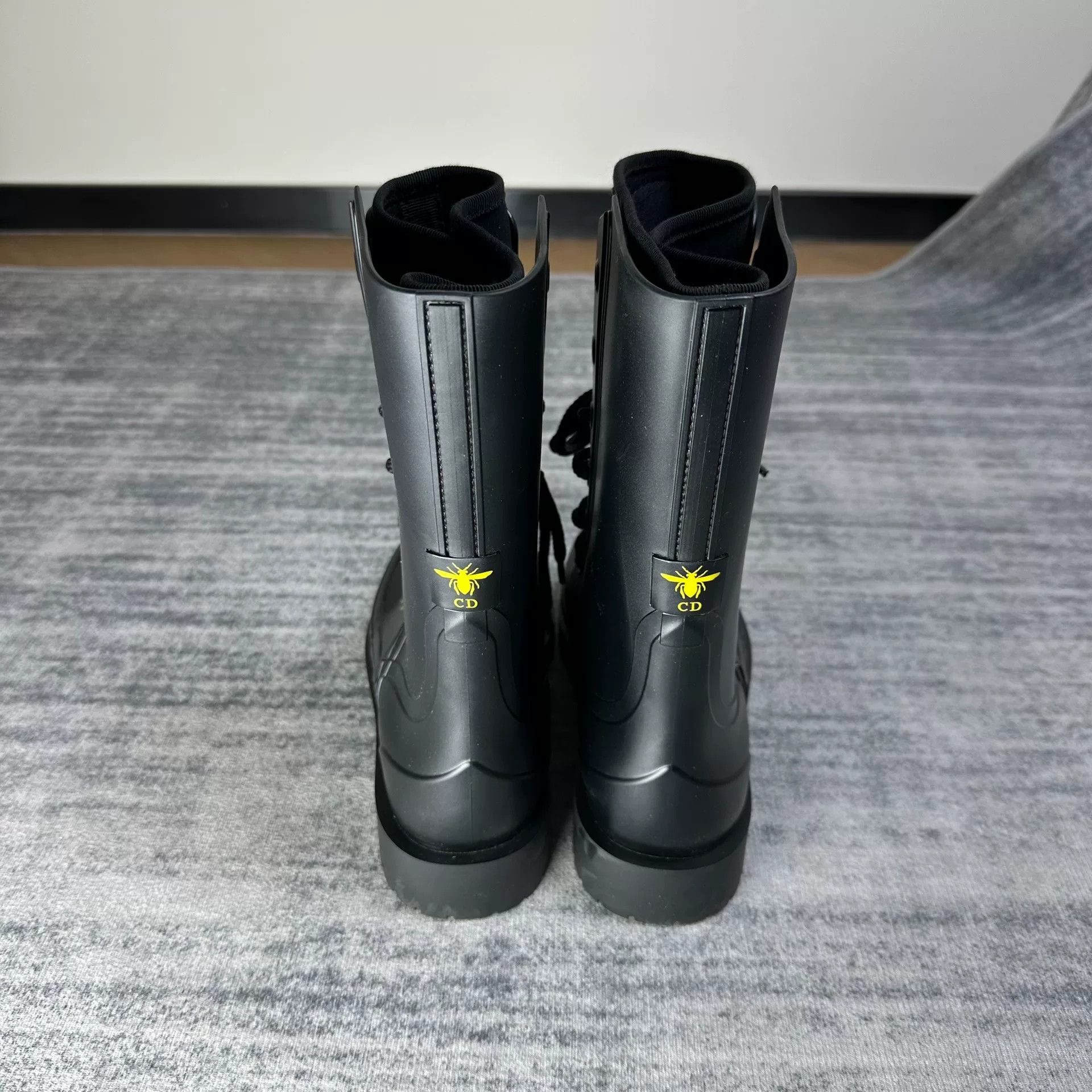 Dior Dior Bee Slogan Lace-Up Black Mid-Calf Boots Size US 6 / IT 36 - 3 Thumbnail