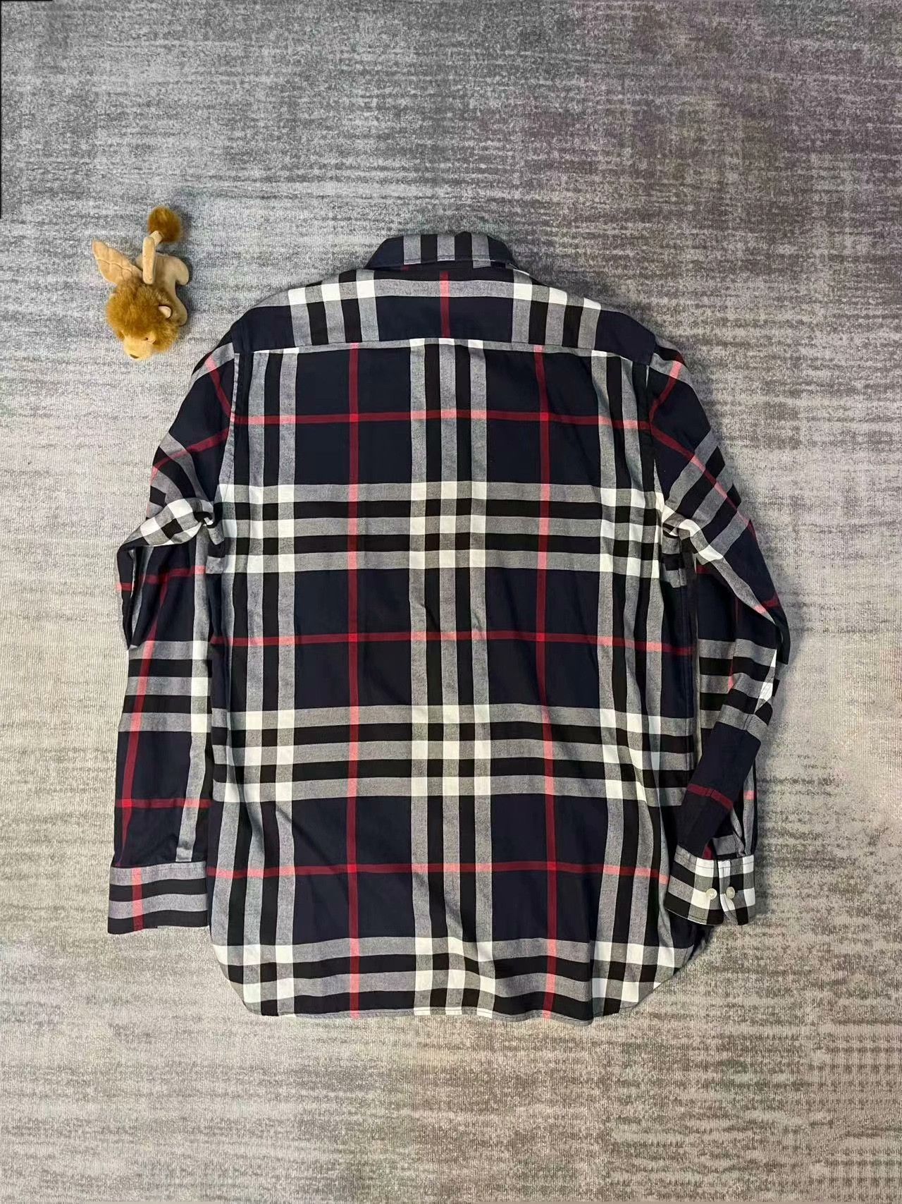 Burberry Burberry Check Shirt Size L Size US L / EU 52-54 / 3 - 2 Thumbnail